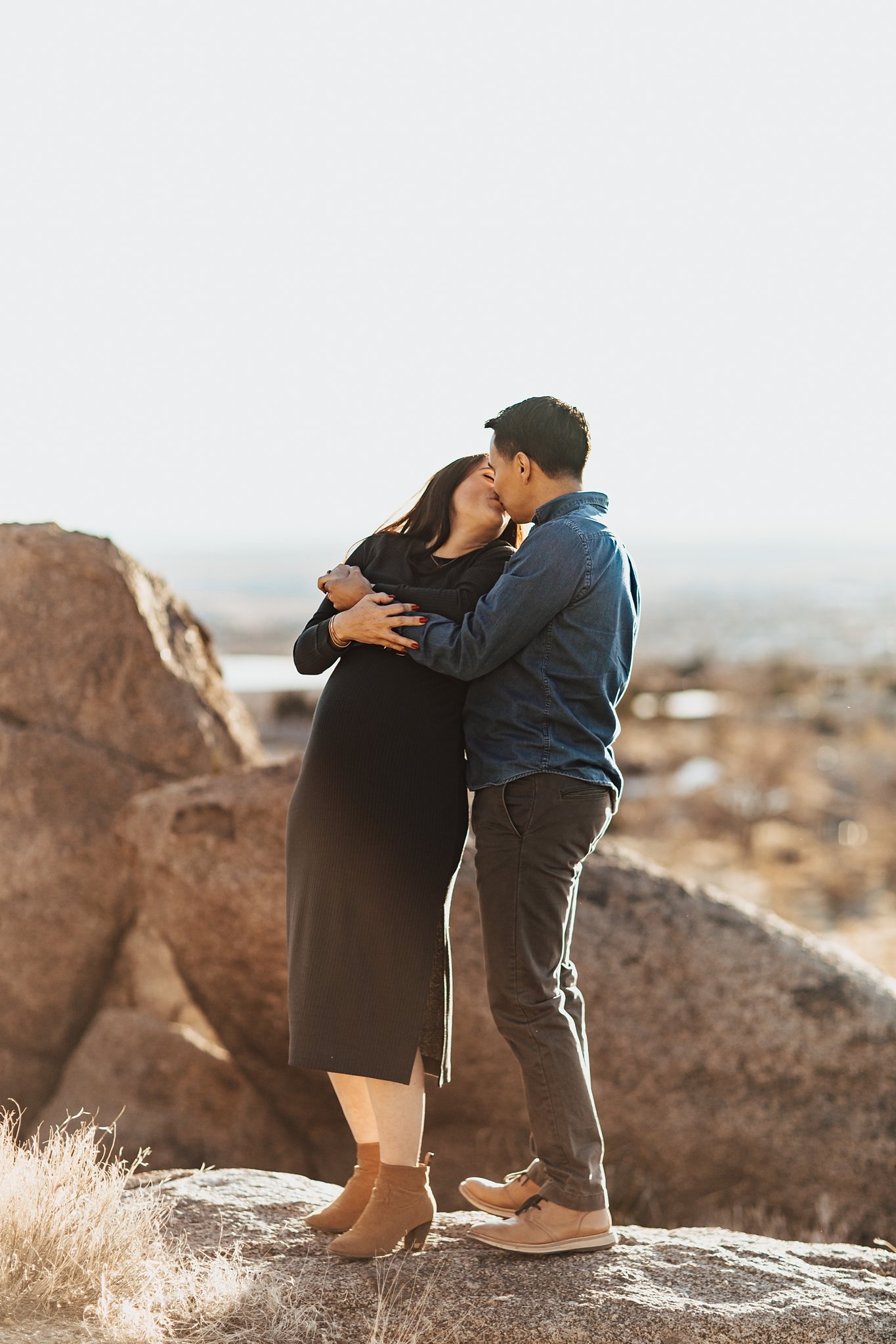 Alicia+lucia+photography+-+albuquerque+wedding+photographer+-+santa+fe+wedding+photography+-+new+mexico+wedding+photographer+-+new+mexico+wedding+-+desert+maternity+-+maternity+session+-+southwest+maternity_0017.jpg