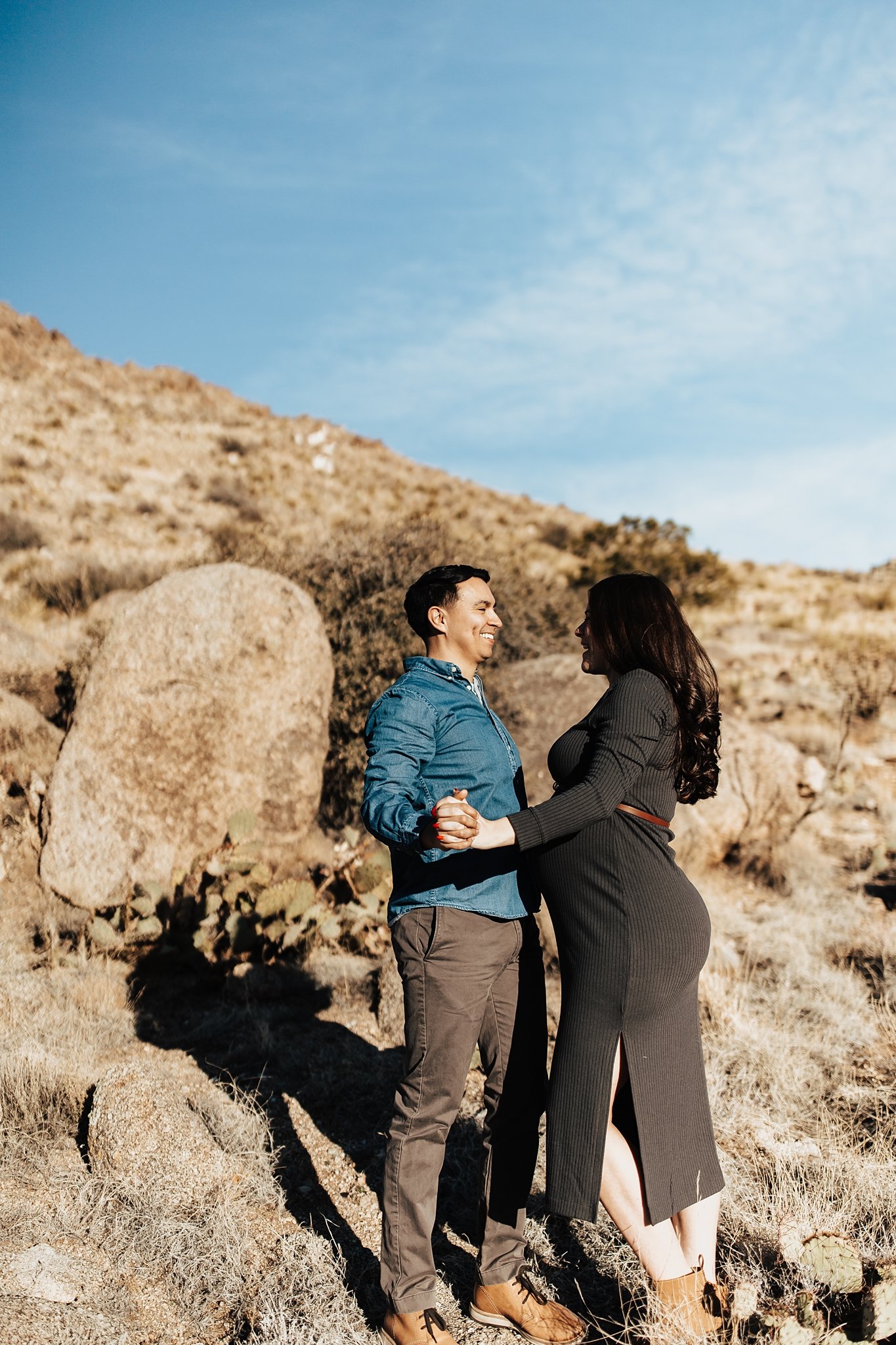 Alicia+lucia+photography+-+albuquerque+wedding+photographer+-+santa+fe+wedding+photography+-+new+mexico+wedding+photographer+-+new+mexico+wedding+-+desert+maternity+-+maternity+session+-+southwest+maternity_0057.jpg