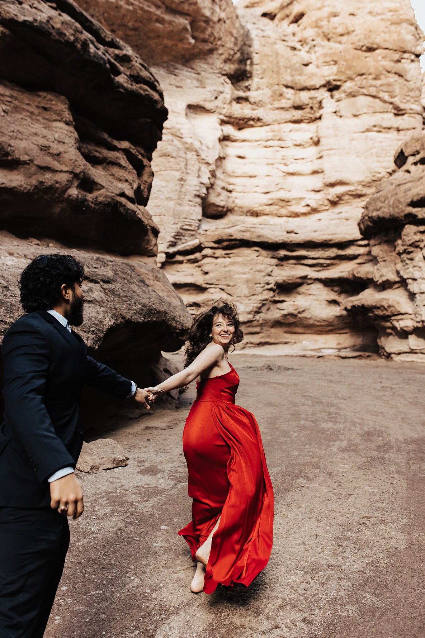 Alicia+lucia+photography+-+albuquerque+wedding+photographer+-+santa+fe+wedding+photography+-+new+mexico+wedding+photographer+-+new+mexico+wedding+-+desert+engagement+-+desert+wedding+-+canyon+engagement_0002.jpg