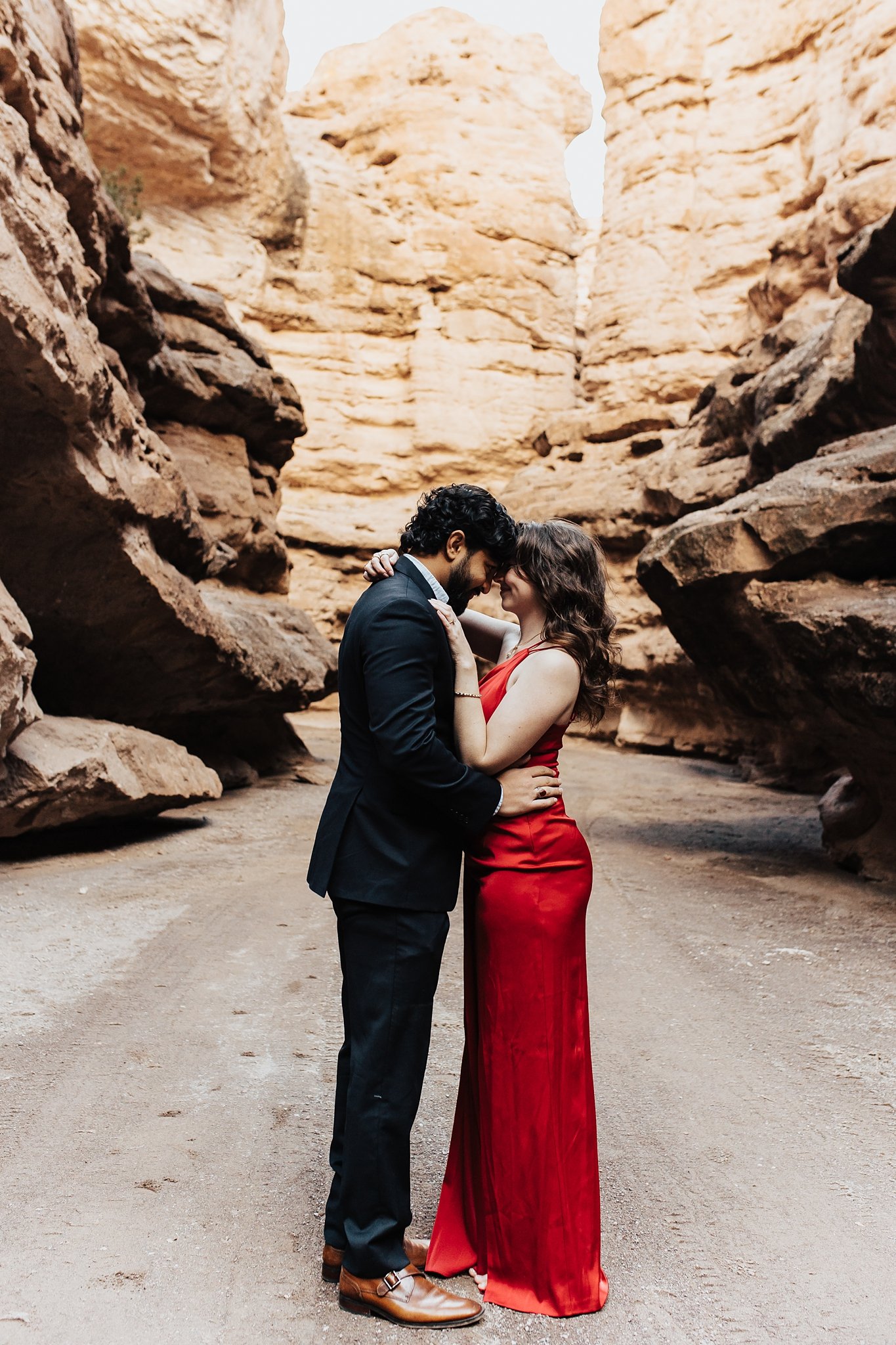 Alicia+lucia+photography+-+albuquerque+wedding+photographer+-+santa+fe+wedding+photography+-+new+mexico+wedding+photographer+-+new+mexico+wedding+-+desert+engagement+-+desert+wedding+-+canyon+engagement_0006.jpg