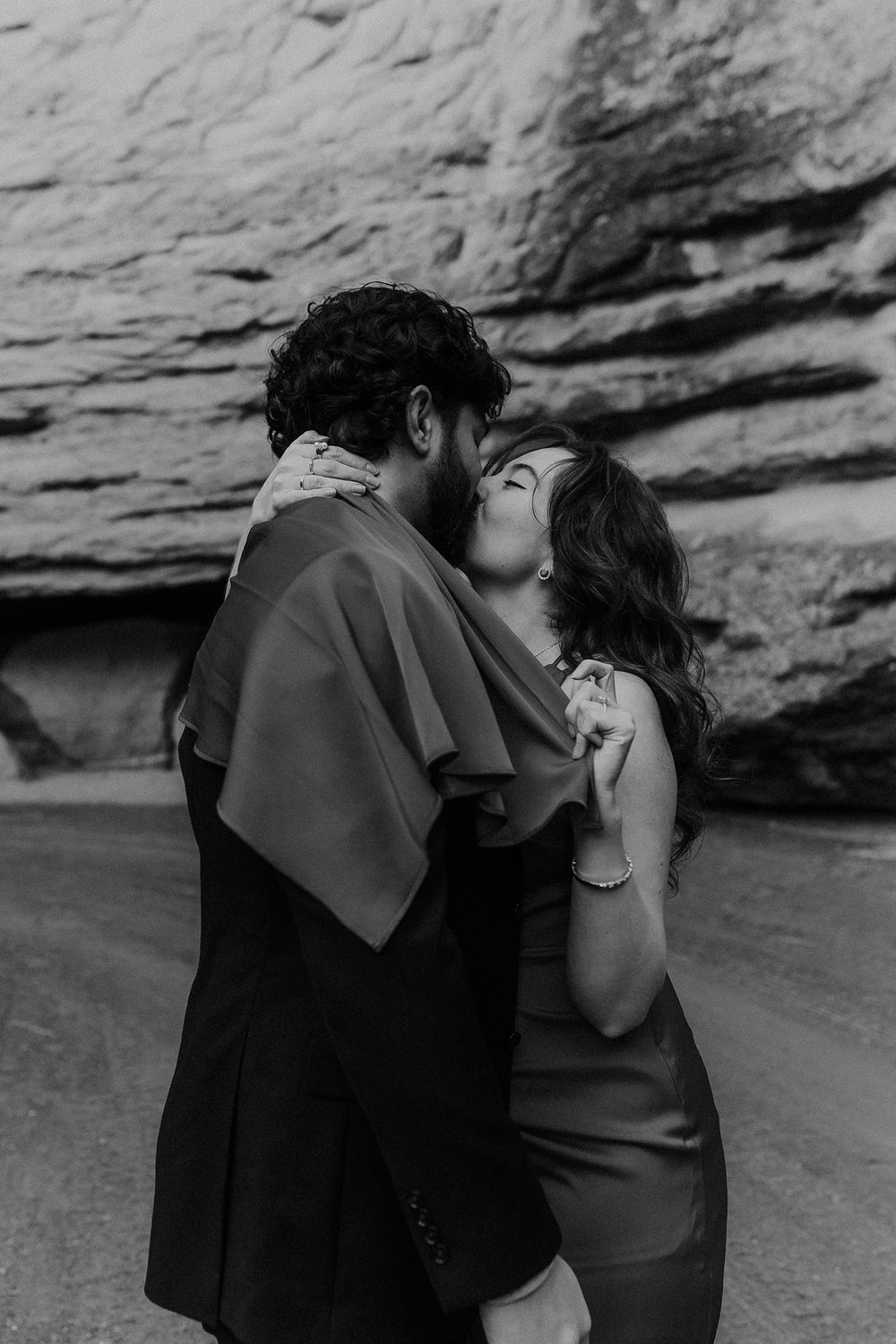 Alicia+lucia+photography+-+albuquerque+wedding+photographer+-+santa+fe+wedding+photography+-+new+mexico+wedding+photographer+-+new+mexico+wedding+-+desert+engagement+-+desert+wedding+-+canyon+engagement_0015.jpg