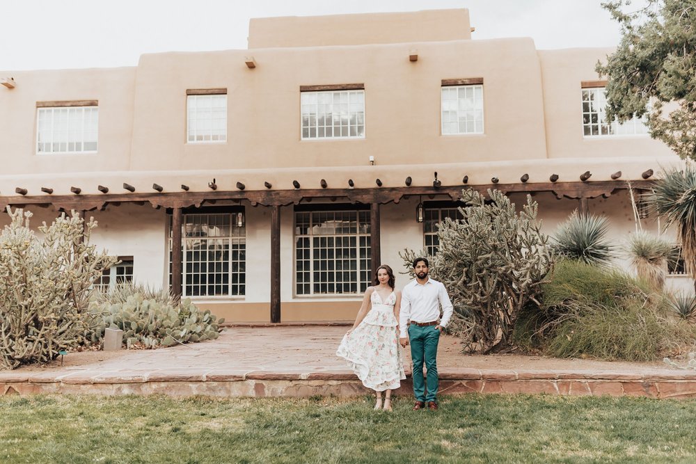 Alicia+lucia+photography+-+albuquerque+wedding+photographer+-+santa+fe+wedding+photography+-+new+mexico+wedding+photographer+-+new+mexico+wedding+-+desert+engagement+-+engagement+style+-+destination+wedding_0001.jpg