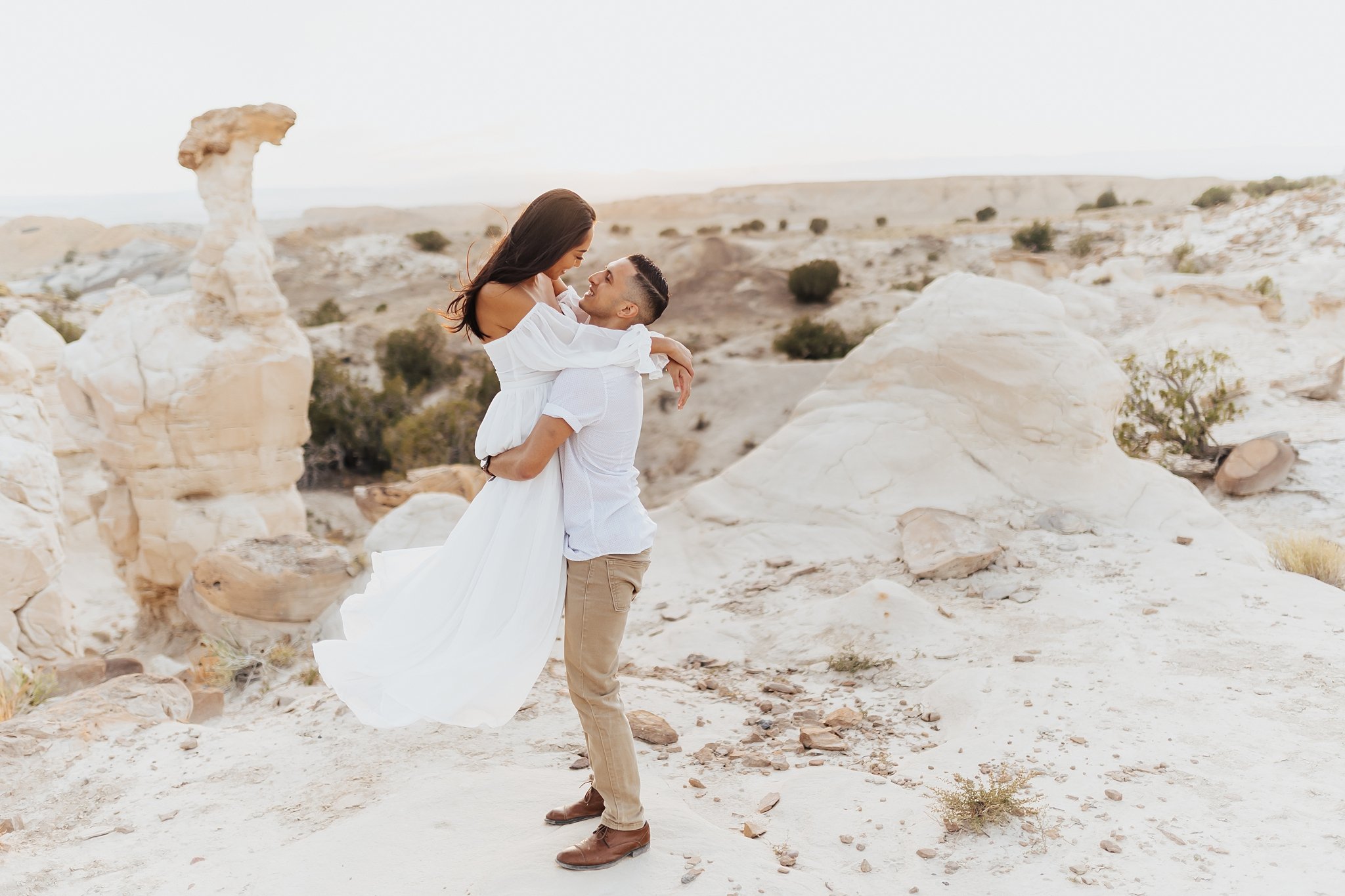 Alicia+lucia+photography+-+albuquerque+wedding+photographer+-+santa+fe+wedding+photography+-+new+mexico+wedding+photographer+-+new+mexico+wedding+-+desert+engagement+-+engagement+style+-+destination+wedding_0006.jpg