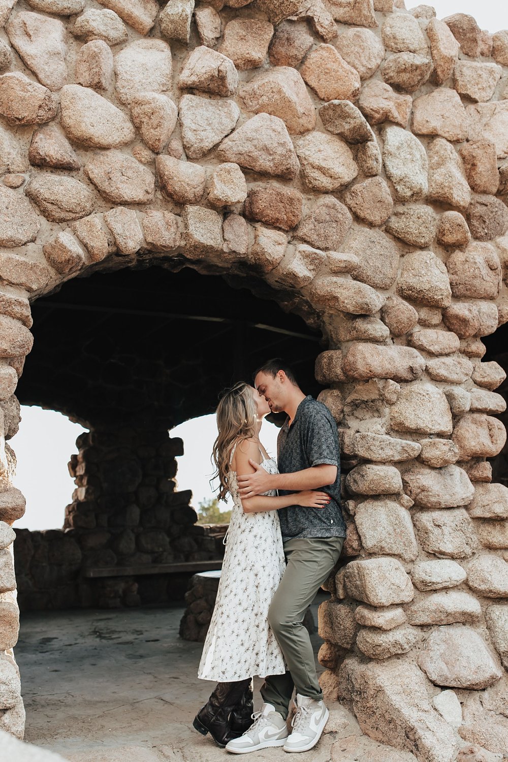 Alicia+lucia+photography+-+albuquerque+wedding+photographer+-+santa+fe+wedding+photography+-+new+mexico+wedding+photographer+-+new+mexico+wedding+-+desert+engagement+-+engagement+style+-+destination+wedding_0092.jpg