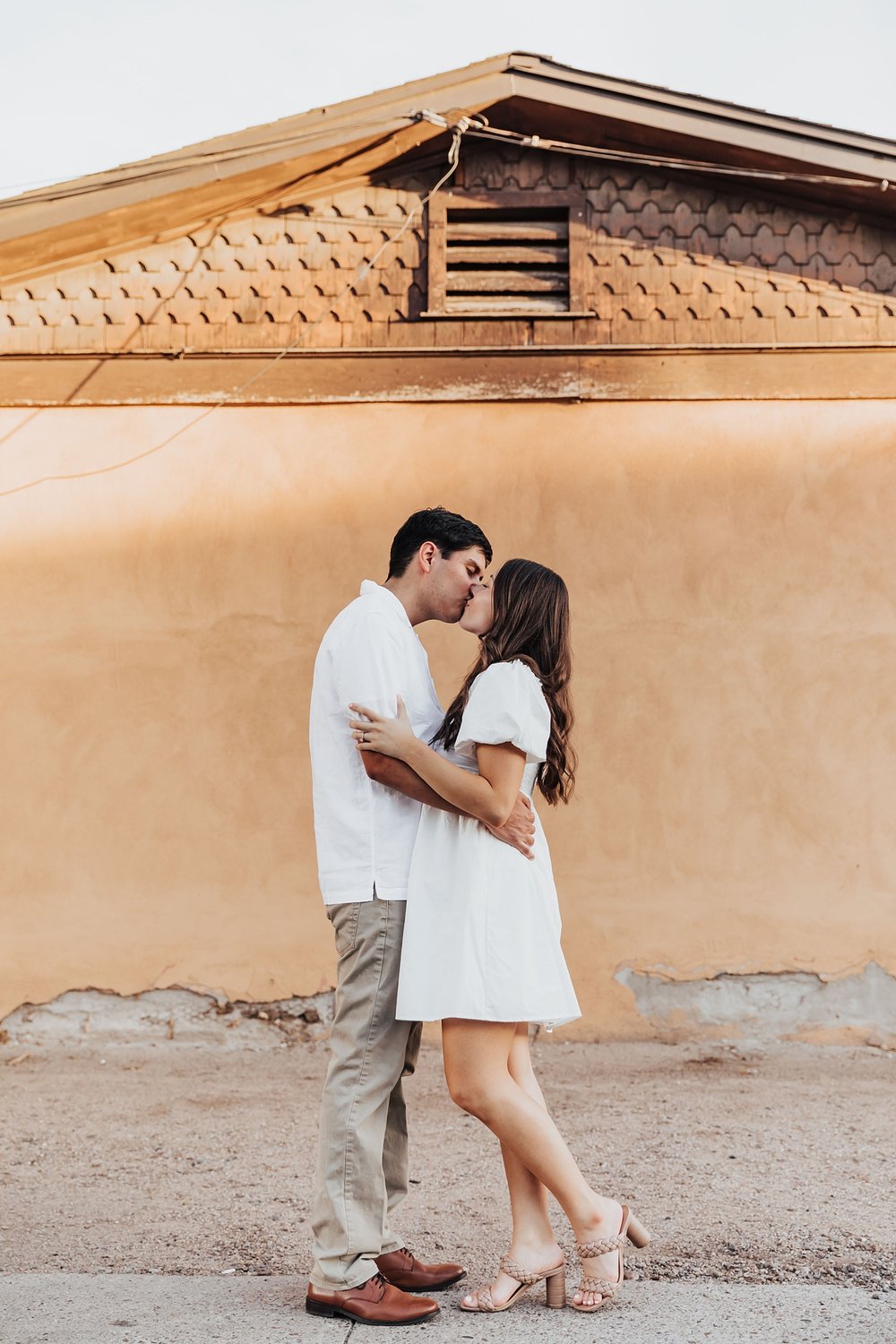 Alicia+lucia+photography+-+albuquerque+wedding+photographer+-+santa+fe+wedding+photography+-+new+mexico+wedding+photographer+-+new+mexico+wedding+-+desert+engagement+-+engagement+style+-+destination+wedding_0102.jpg