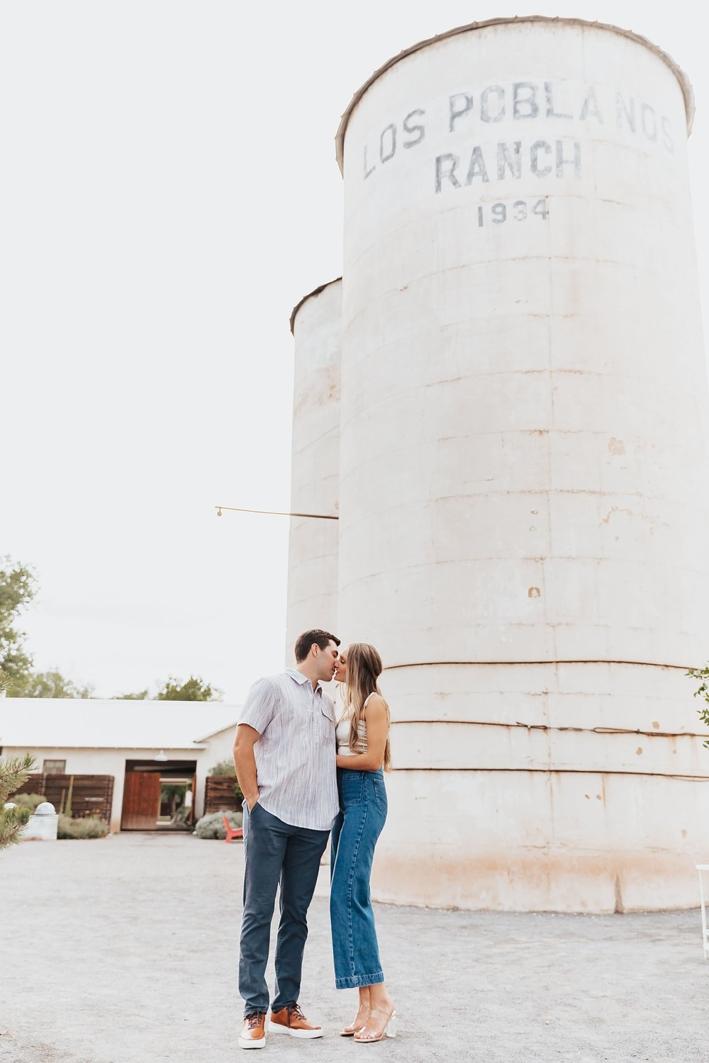 Alicia+lucia+photography+-+albuquerque+wedding+photographer+-+santa+fe+wedding+photography+-+new+mexico+wedding+photographer+-+new+mexico+wedding+-+desert+engagement+-+engagement+style+-+destination+wedding_0107.jpg