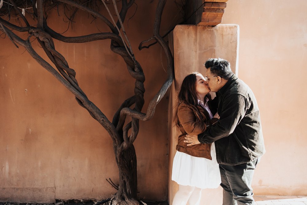 Alicia+lucia+photography+-+albuquerque+wedding+photographer+-+santa+fe+wedding+photography+-+new+mexico+wedding+photographer+-+new+mexico+wedding+-+desert+engagement+-+engagement+style+-+destination+wedding_0157.jpg