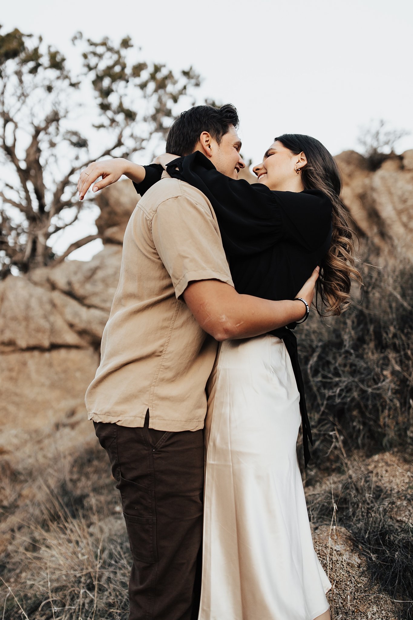 Alicia+lucia+photography+-+albuquerque+wedding+photographer+-+santa+fe+wedding+photography+-+new+mexico+wedding+photographer+-+new+mexico+wedding+-+desert+engagement+-+engagement+style+-+destination+wedding_0276.jpg