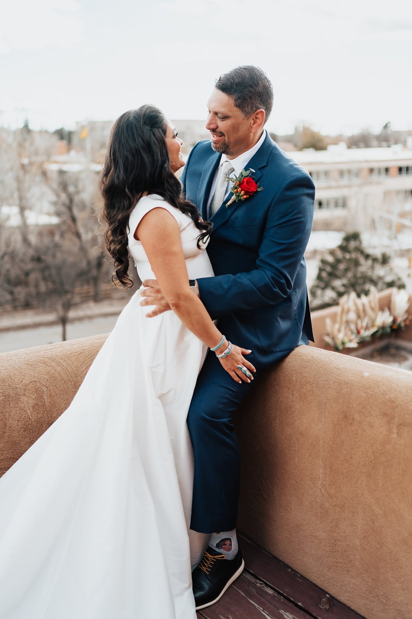 Alicia+lucia+photography+-+albuquerque+wedding+photographer+-+santa+fe+wedding+photography+-+new+mexico+wedding+photographer+-+new+mexico+wedding+-+loretto+wedding+-+santa+fe+wedding+-+destination+wedding_0099.jpg