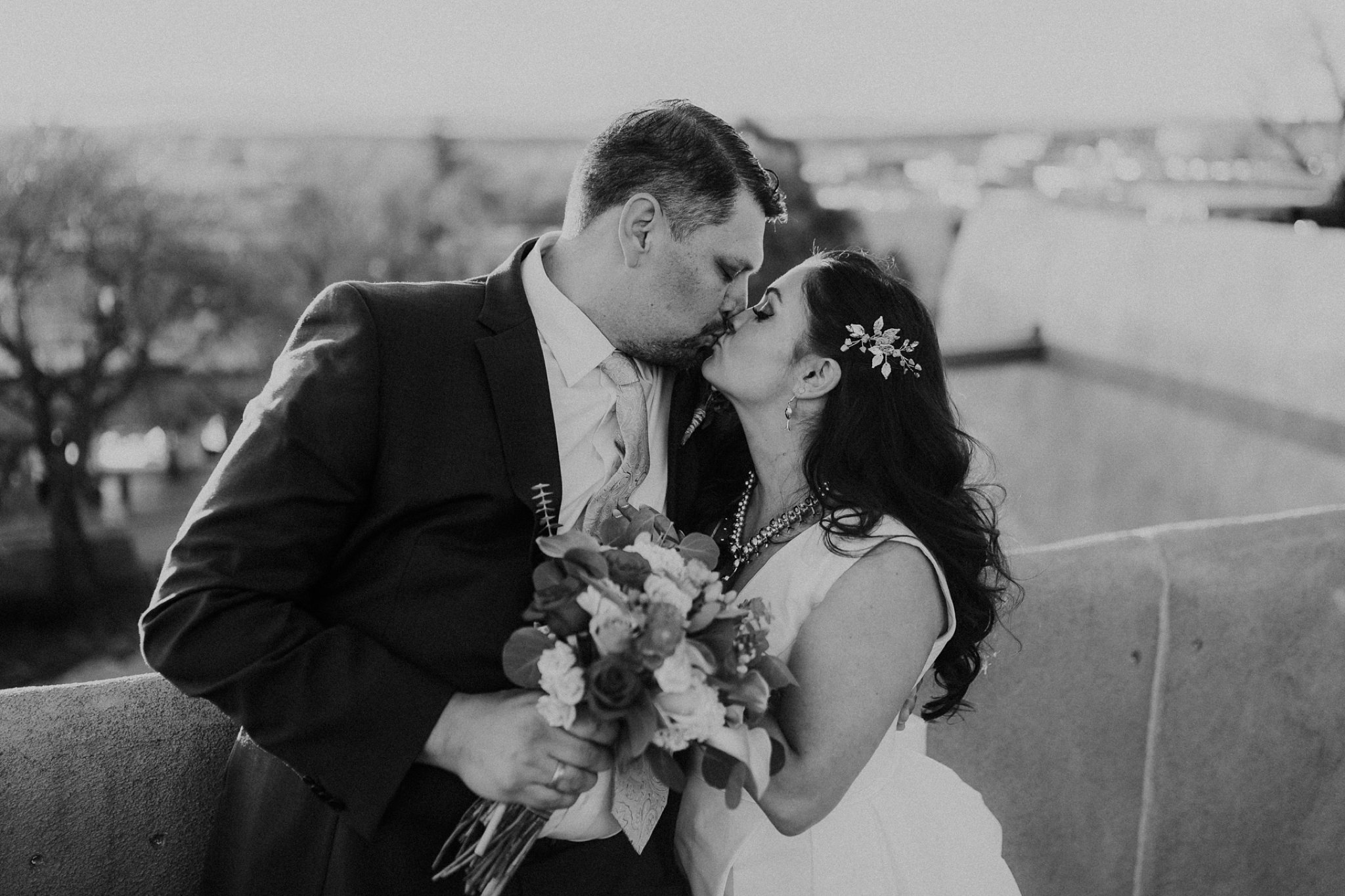 Alicia+lucia+photography+-+albuquerque+wedding+photographer+-+santa+fe+wedding+photography+-+new+mexico+wedding+photographer+-+new+mexico+wedding+-+loretto+wedding+-+santa+fe+wedding+-+destination+wedding_0113.jpg