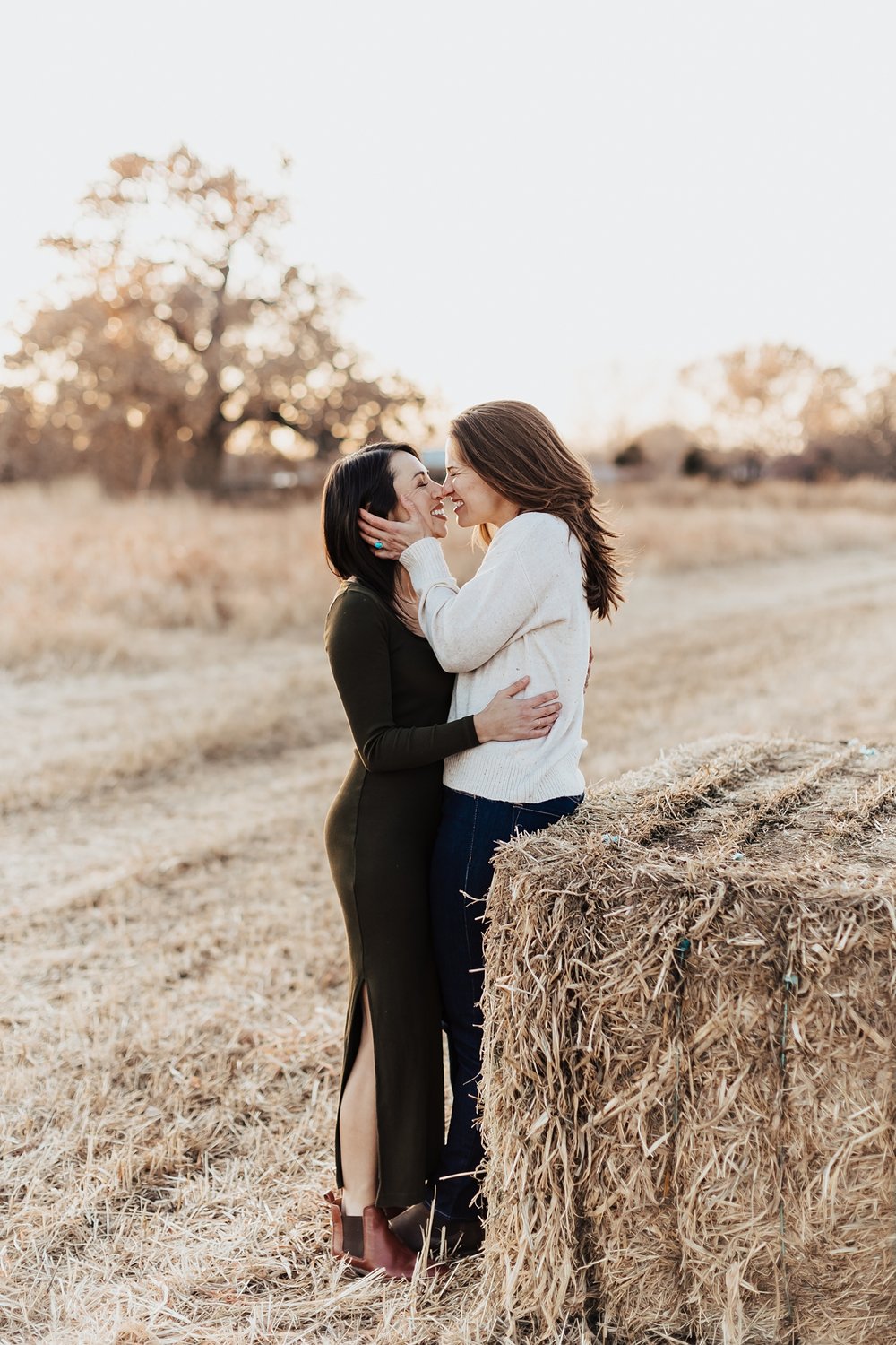 Alicia+lucia+photography+-+albuquerque+wedding+photographer+-+santa+fe+wedding+photography+-+new+mexico+wedding+photographer+-+new+mexico+wedding+-+desert+engagement+-+southwest+wedding+-+southwest+engagement_0047.jpg