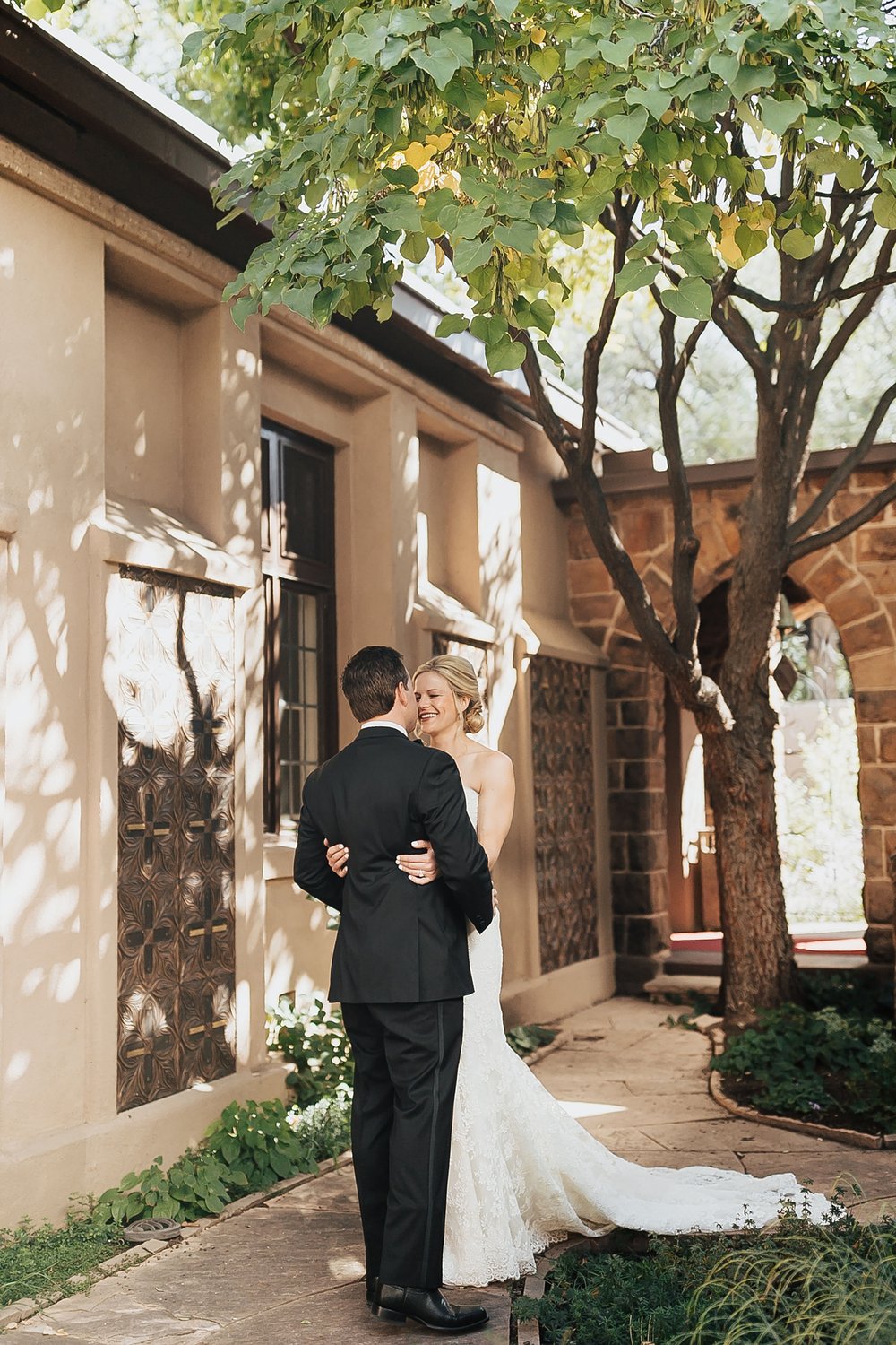 Alicia+lucia+photography+-+albuquerque+wedding+photographer+-+santa+fe+wedding+photography+-+new+mexico+wedding+photographer+-+new+mexico+wedding+-+elevated+hotel+wedding+-+luxe+wedding+-+destination+wedding_0192.jpg