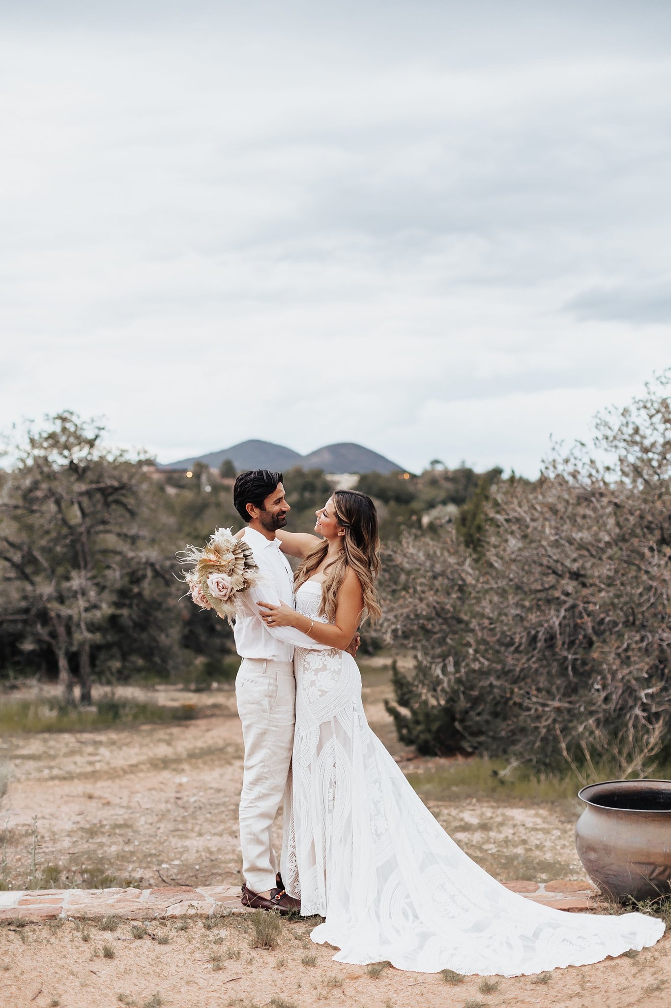 Alicia+lucia+photography+-+albuquerque+wedding+photographer+-+santa+fe+wedding+photography+-+new+mexico+wedding+photographer+-+new+mexico+wedding+-+backyard+wedding+-+southwest+wedding+-+destination+wedding_0066.jpg