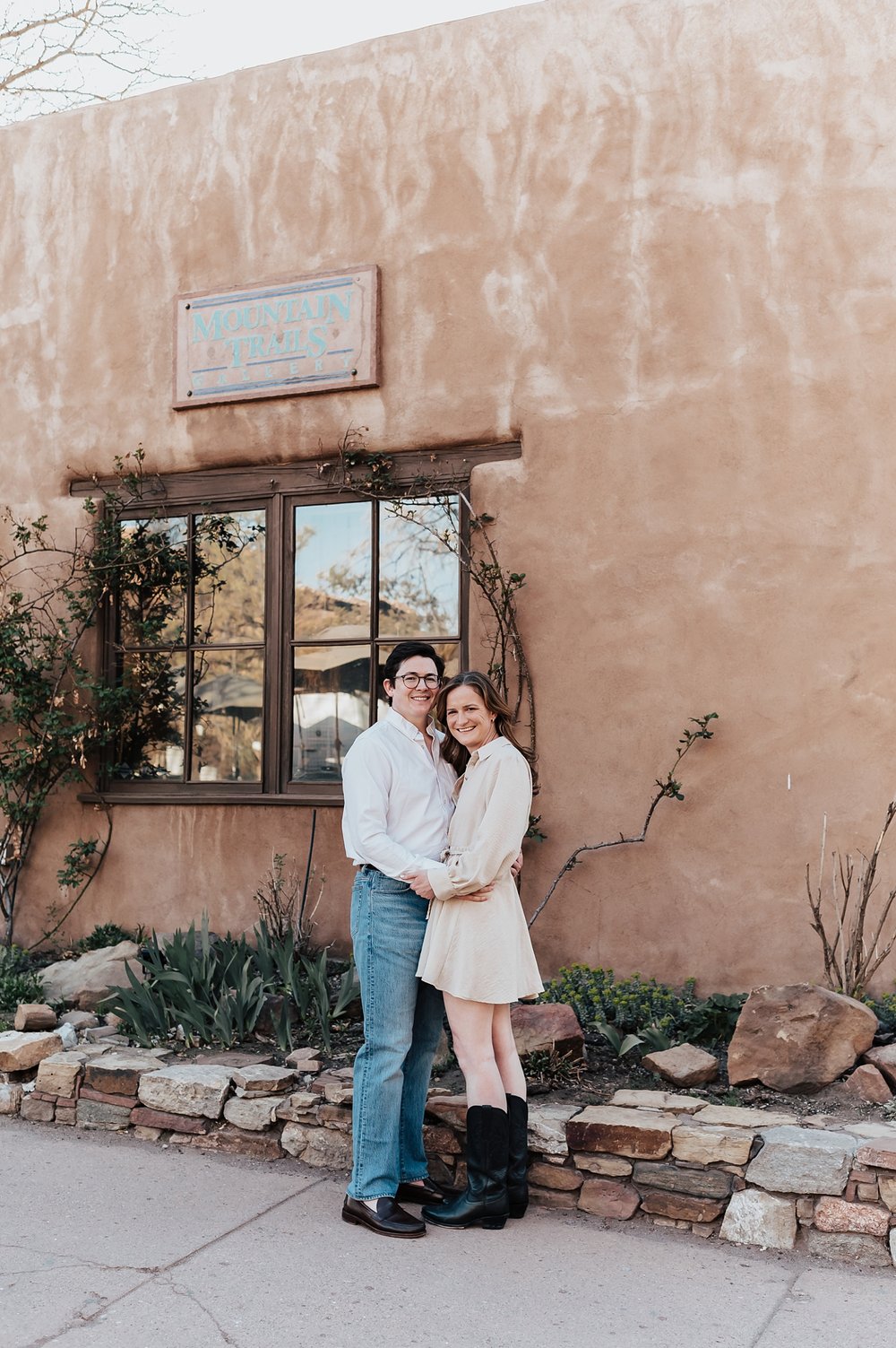 Alicia+lucia+photography+-+albuquerque+wedding+photographer+-+santa+fe+wedding+photography+-+new+mexico+wedding+photographer+-+new+mexico+wedding+-+santa+fe+engagement+-+santa+fe+plaza+-+la+fonda+engagement_0004.jpg