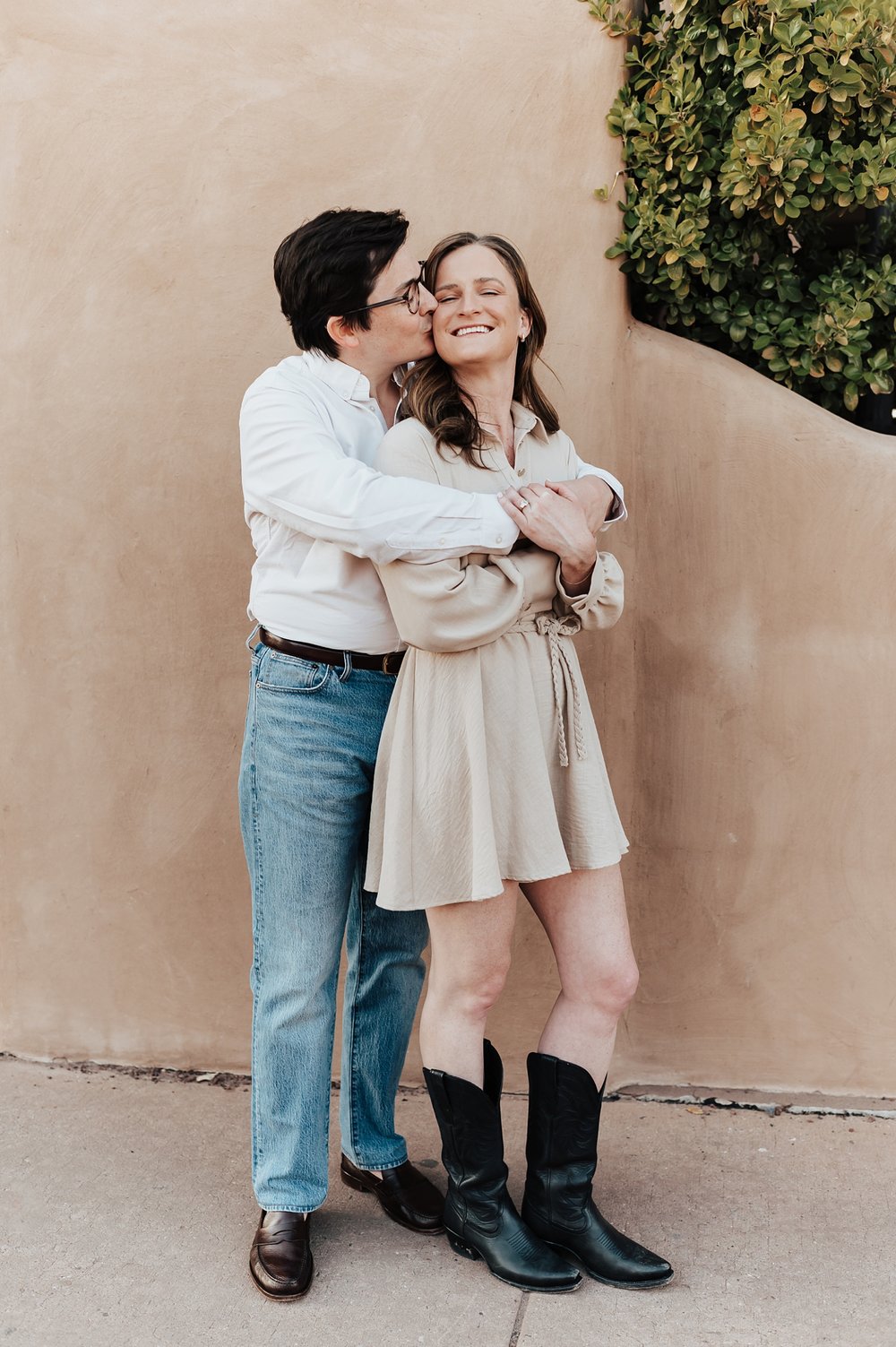 Alicia+lucia+photography+-+albuquerque+wedding+photographer+-+santa+fe+wedding+photography+-+new+mexico+wedding+photographer+-+new+mexico+wedding+-+santa+fe+engagement+-+santa+fe+plaza+-+la+fonda+engagement_0018.jpg