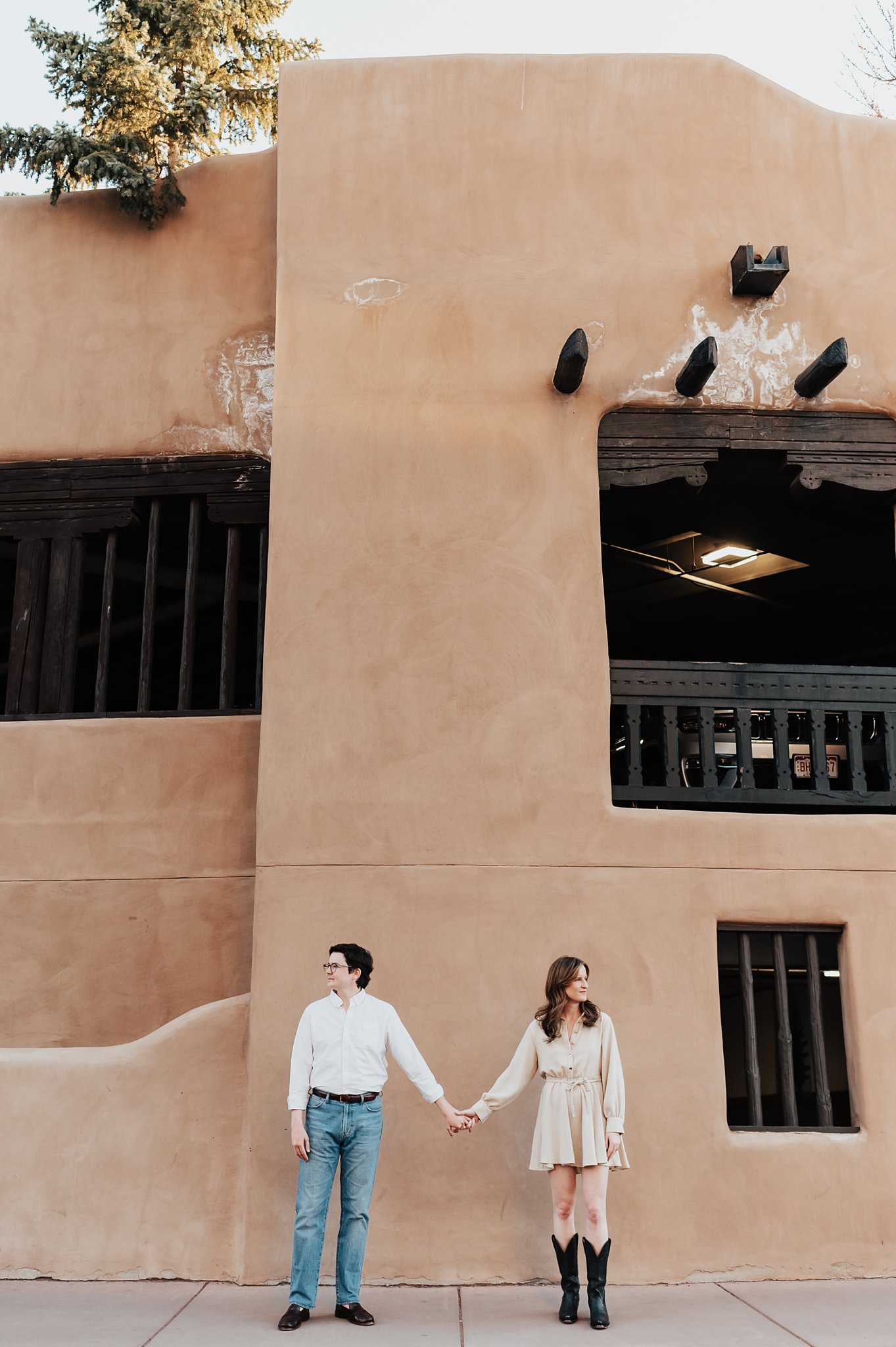 Alicia+lucia+photography+-+albuquerque+wedding+photographer+-+santa+fe+wedding+photography+-+new+mexico+wedding+photographer+-+new+mexico+wedding+-+santa+fe+engagement+-+santa+fe+plaza+-+la+fonda+engagement_0039.jpg