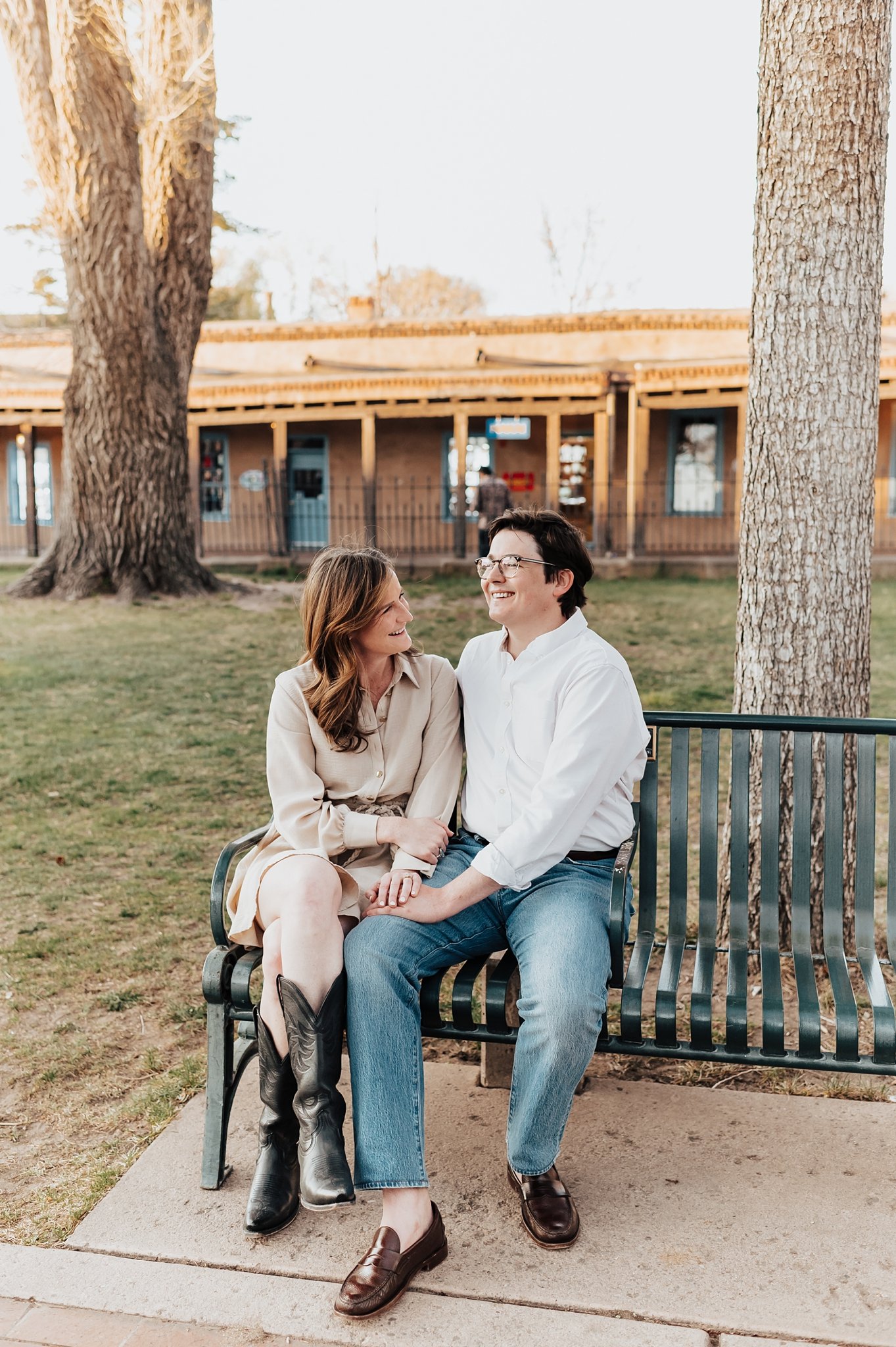 Alicia+lucia+photography+-+albuquerque+wedding+photographer+-+santa+fe+wedding+photography+-+new+mexico+wedding+photographer+-+new+mexico+wedding+-+santa+fe+engagement+-+santa+fe+plaza+-+la+fonda+engagement_0048.jpg