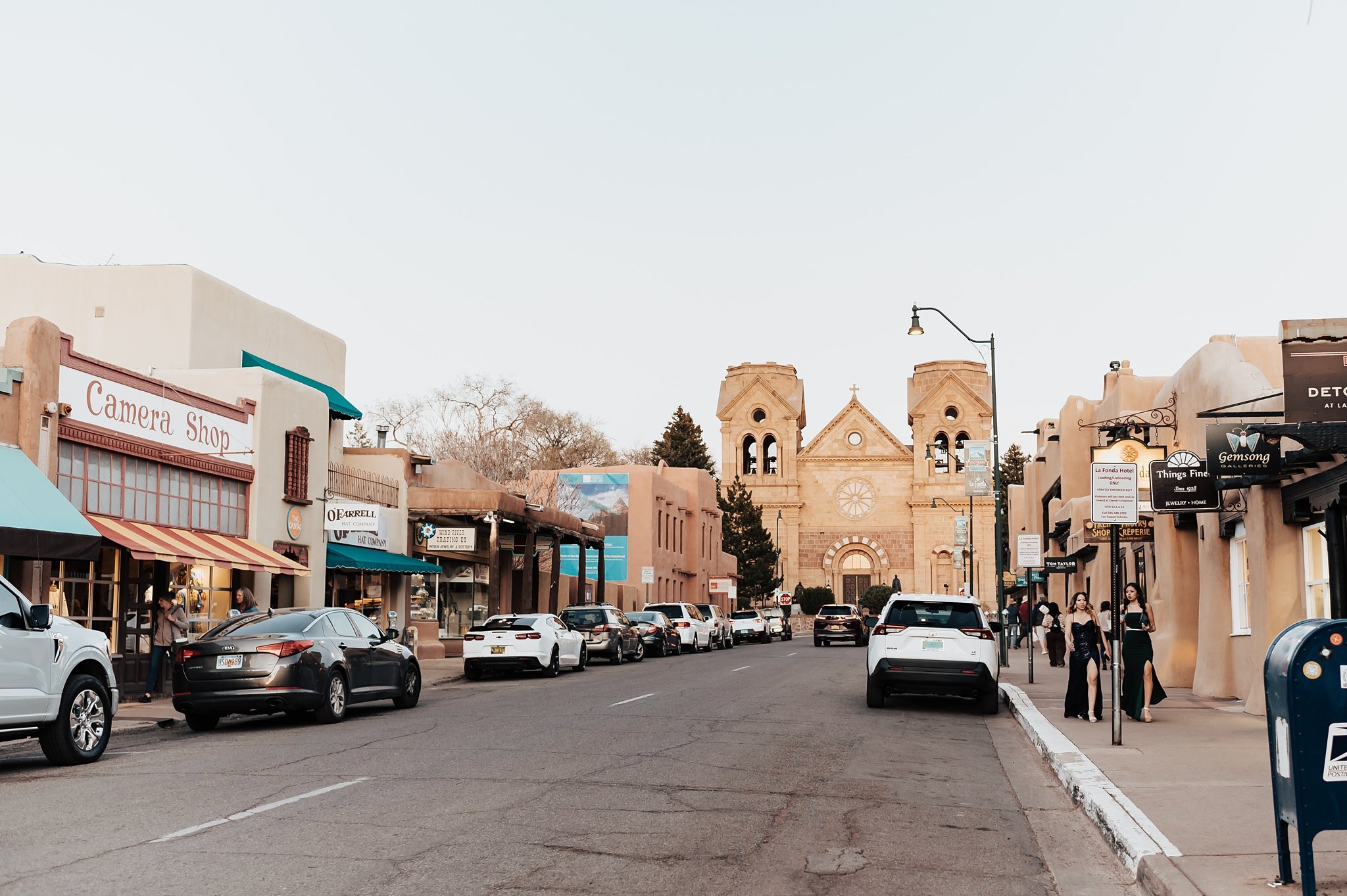 Alicia+lucia+photography+-+albuquerque+wedding+photographer+-+santa+fe+wedding+photography+-+new+mexico+wedding+photographer+-+new+mexico+wedding+-+santa+fe+engagement+-+santa+fe+plaza+-+la+fonda+engagement_0076.jpg