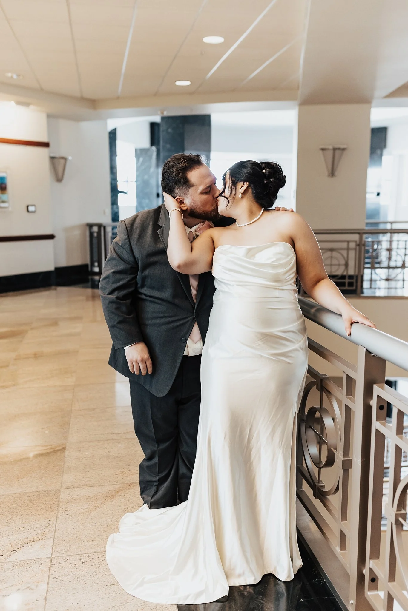 Alicia+lucia+photography+-+southwest+wedding+photographer+-+destination+wedding+-+courthouse+elopement+-+courthouse+wedding_0034.jpg