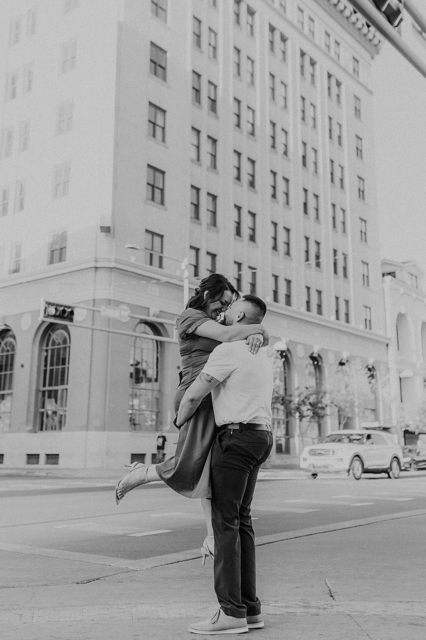 Alicia+lucia+photography+-+southwest+photographer+-+destination+wedding+-+downtown+engagement_0017.jpg