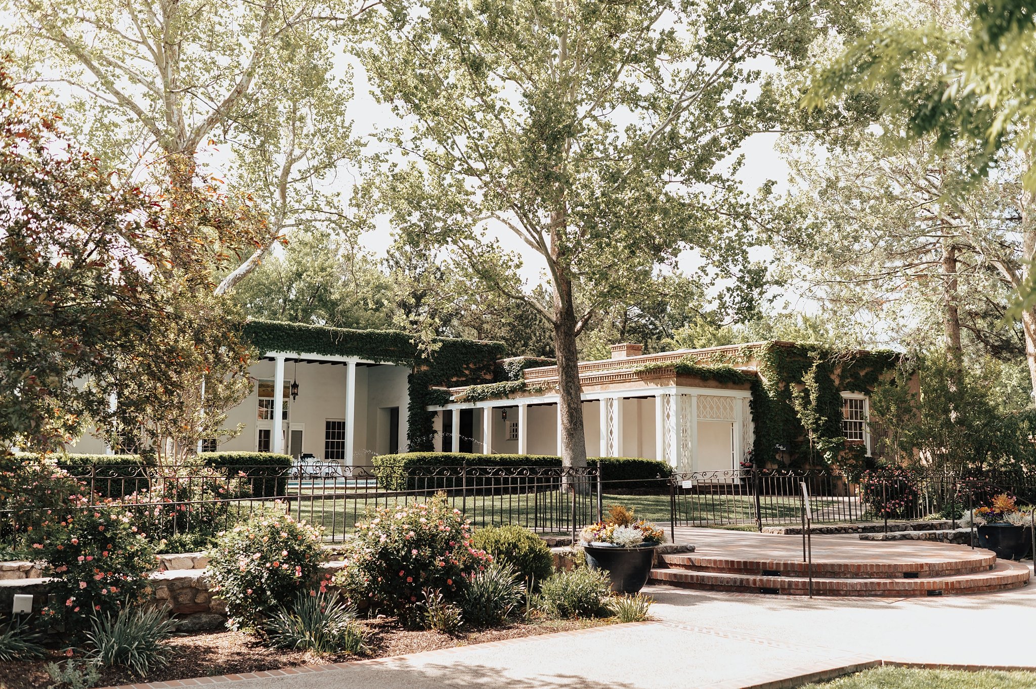 Alicia+lucia+photography+-+southwest+photographer+-+destination+wedding+-+garden+wedding_0131.jpg