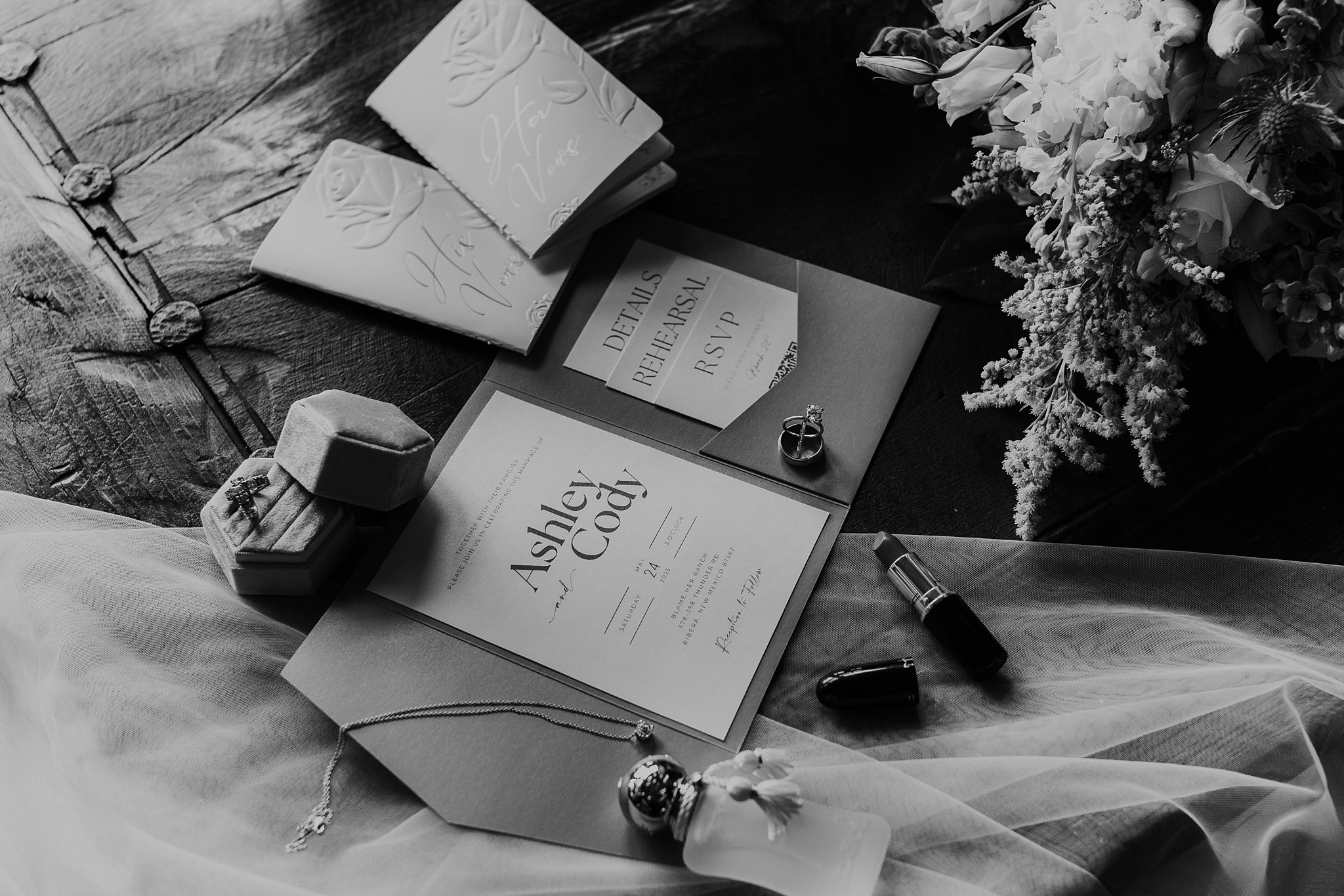 Alicia+lucia+photography+-+desert+wedding+-+blame+her+ranch+wedding+-+santa+fe+wedding+-+ranch+wedding_0004.jpg