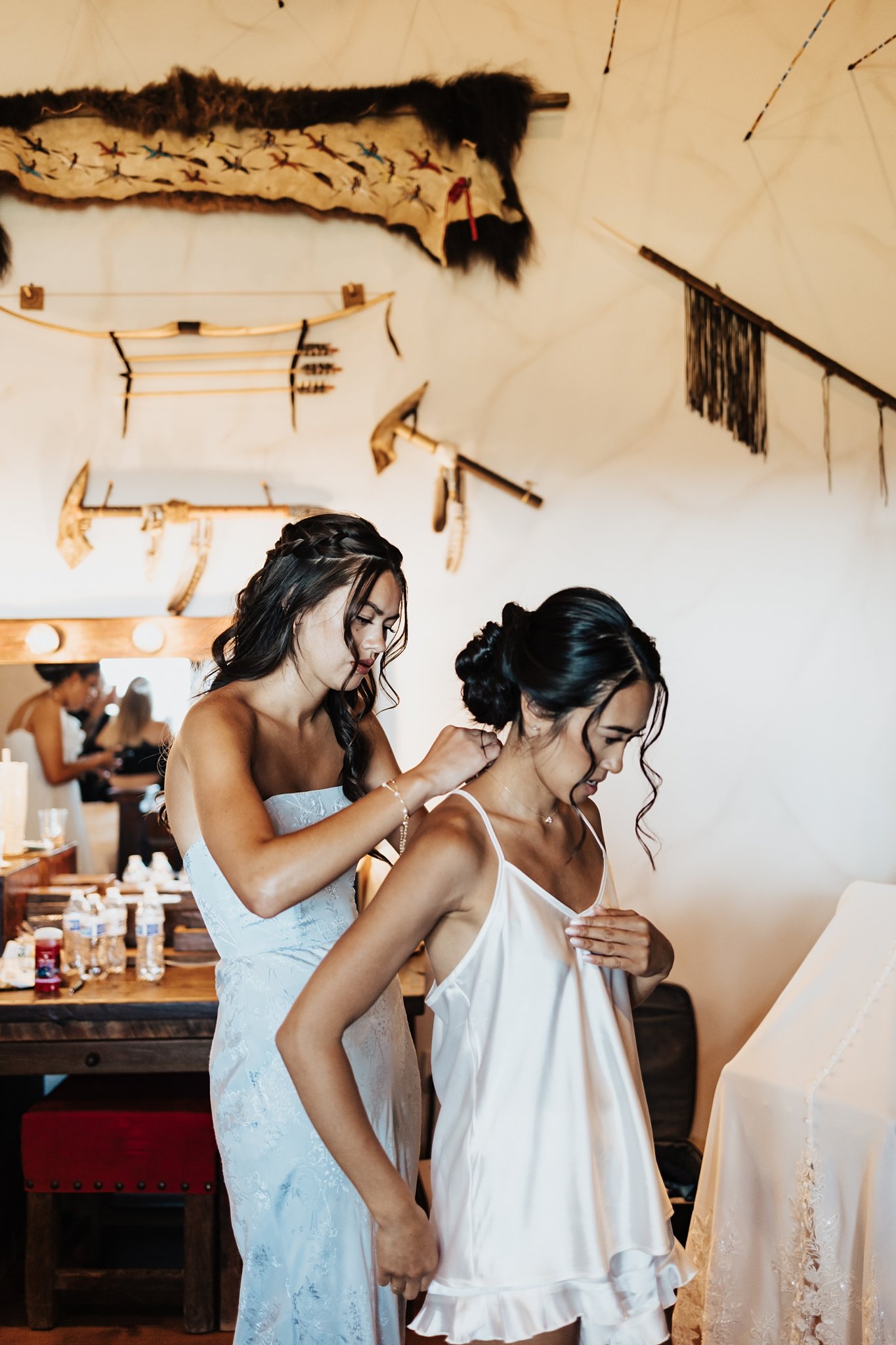 Alicia+lucia+photography+-+desert+wedding+-+blame+her+ranch+wedding+-+santa+fe+wedding+-+ranch+wedding_0009.jpg