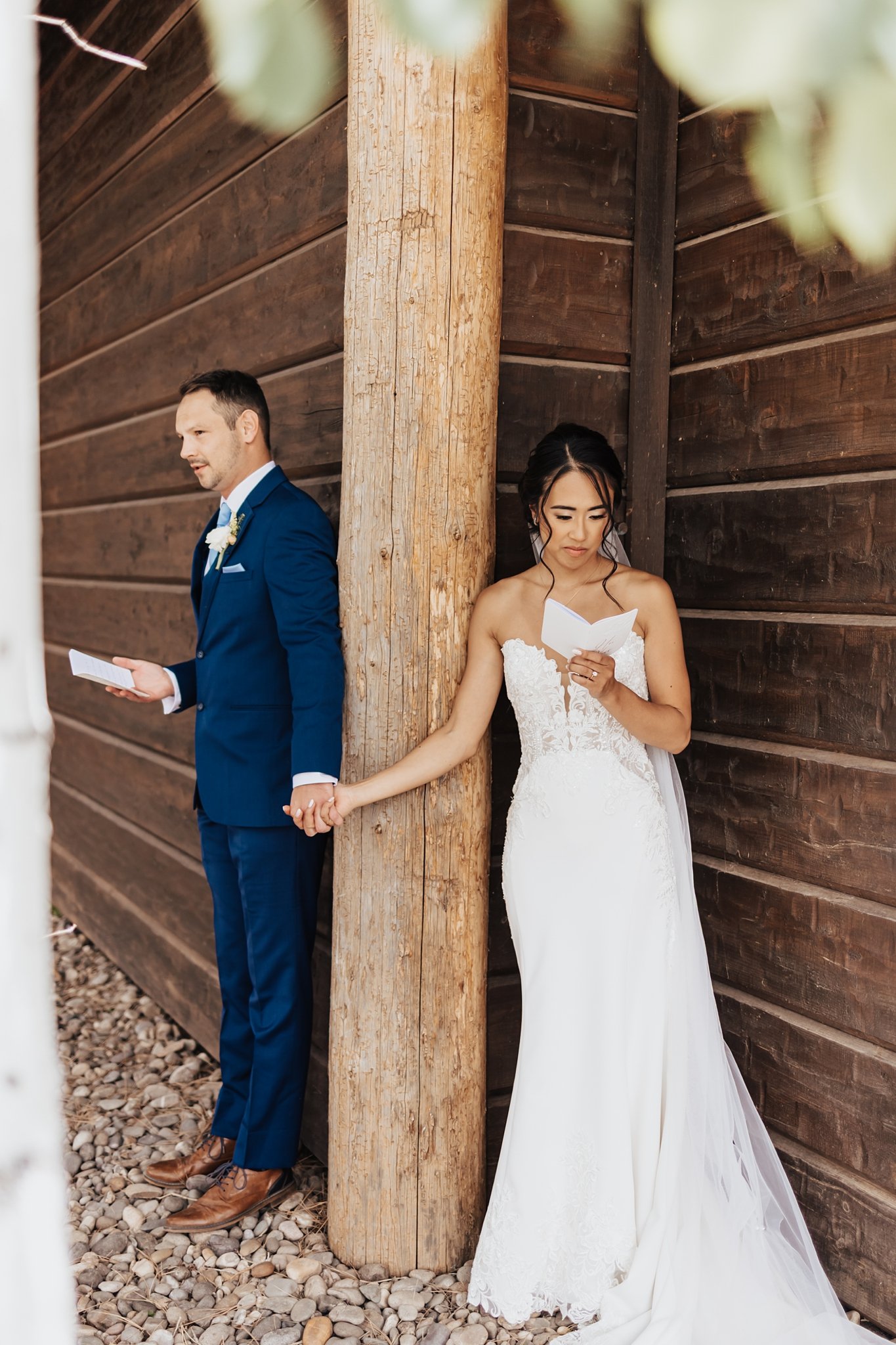 Alicia+lucia+photography+-+desert+wedding+-+blame+her+ranch+wedding+-+santa+fe+wedding+-+ranch+wedding_0028.jpg