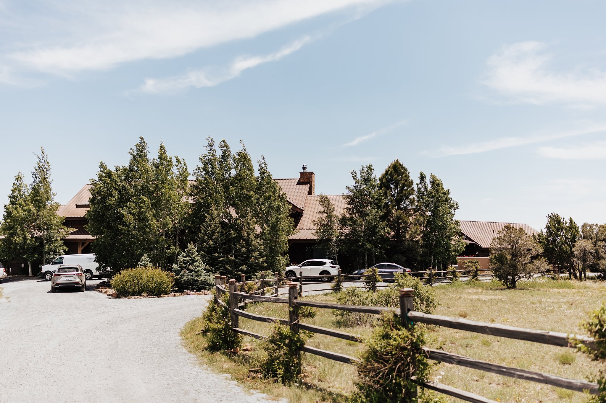Alicia+lucia+photography+-+desert+wedding+-+blame+her+ranch+wedding+-+santa+fe+wedding+-+ranch+wedding_0032.jpg