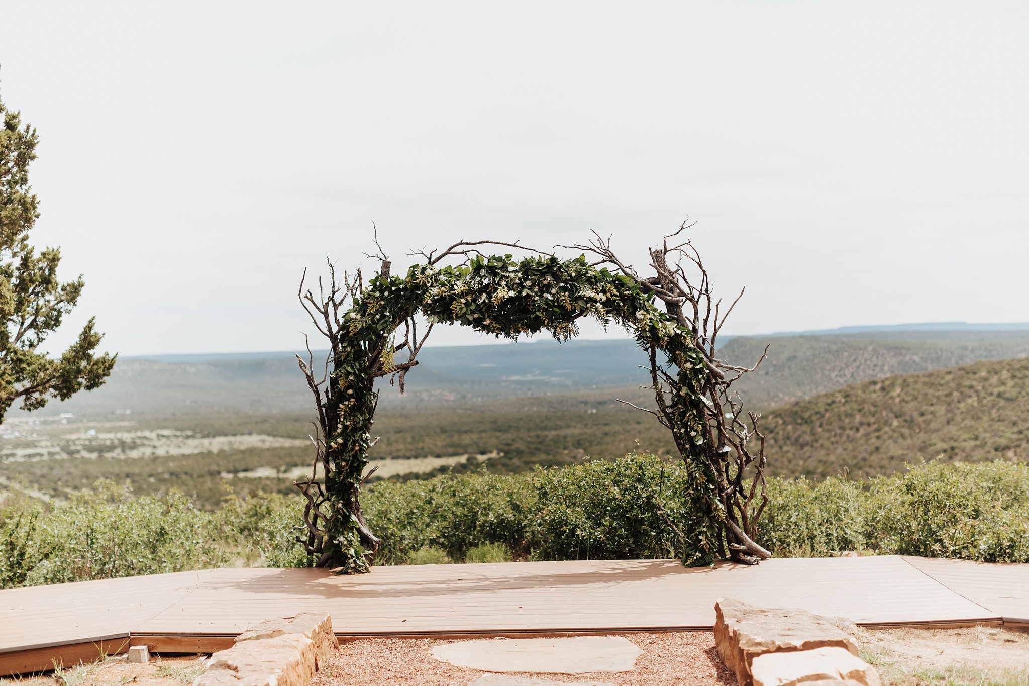 Alicia+lucia+photography+-+desert+wedding+-+blame+her+ranch+wedding+-+santa+fe+wedding+-+ranch+wedding_0034.jpg