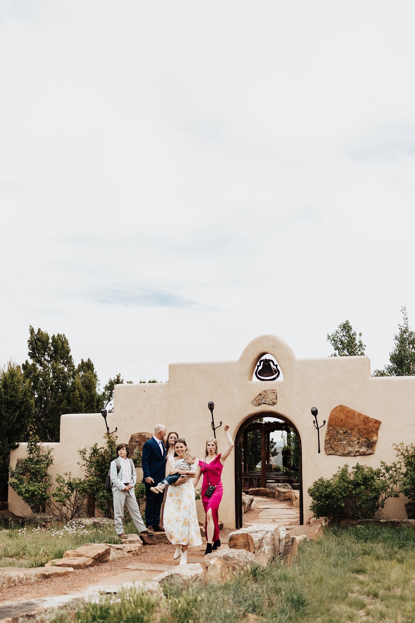 Alicia+lucia+photography+-+desert+wedding+-+blame+her+ranch+wedding+-+santa+fe+wedding+-+ranch+wedding_0058.jpg