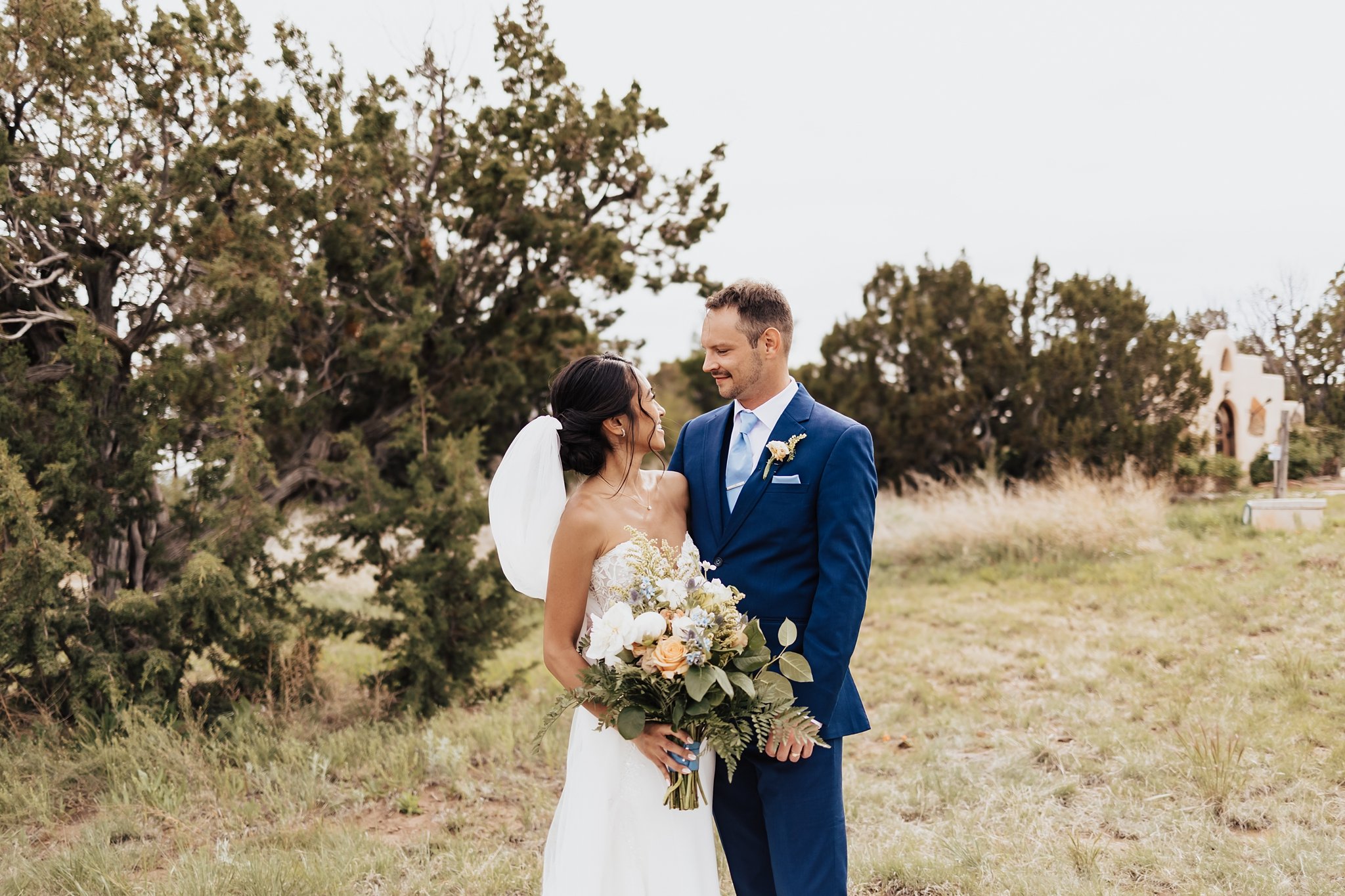 Alicia+lucia+photography+-+desert+wedding+-+blame+her+ranch+wedding+-+santa+fe+wedding+-+ranch+wedding_0074.jpg