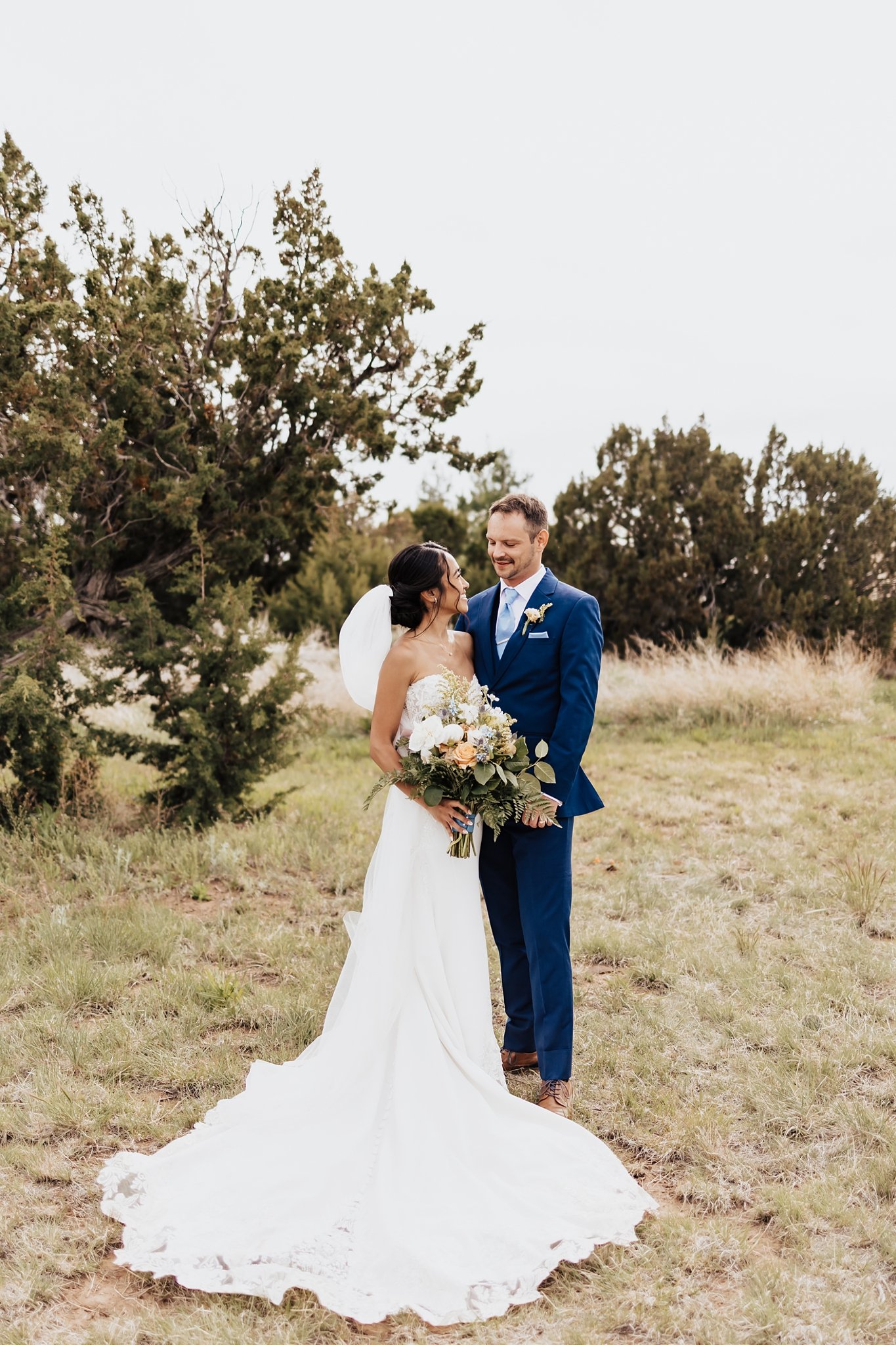 Alicia+lucia+photography+-+desert+wedding+-+blame+her+ranch+wedding+-+santa+fe+wedding+-+ranch+wedding_0077.jpg