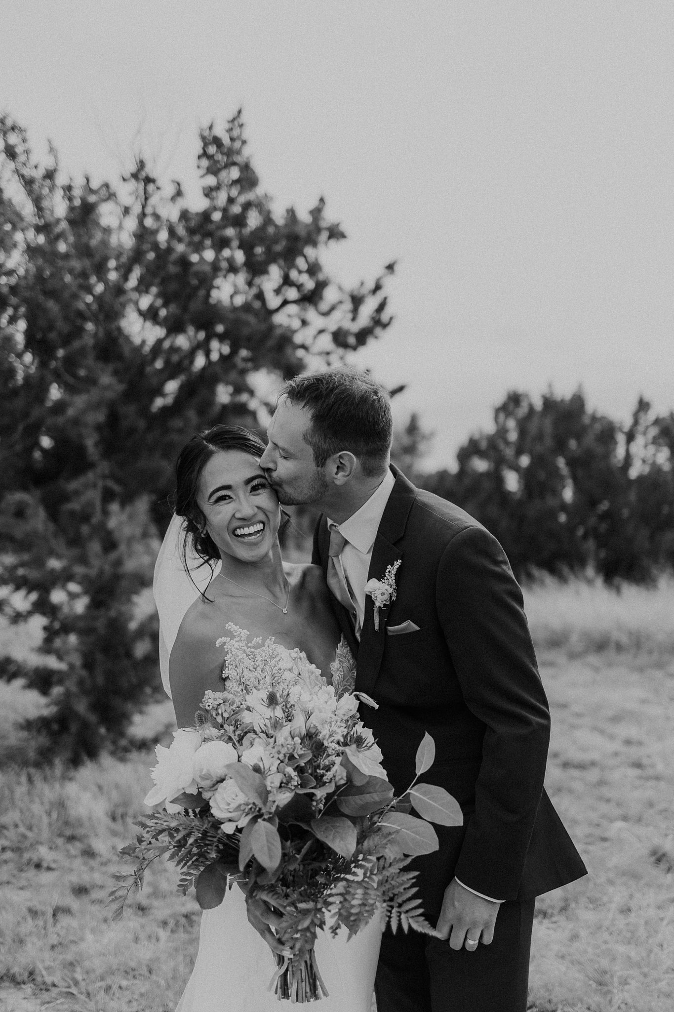 Alicia+lucia+photography+-+desert+wedding+-+blame+her+ranch+wedding+-+santa+fe+wedding+-+ranch+wedding_0079.jpg