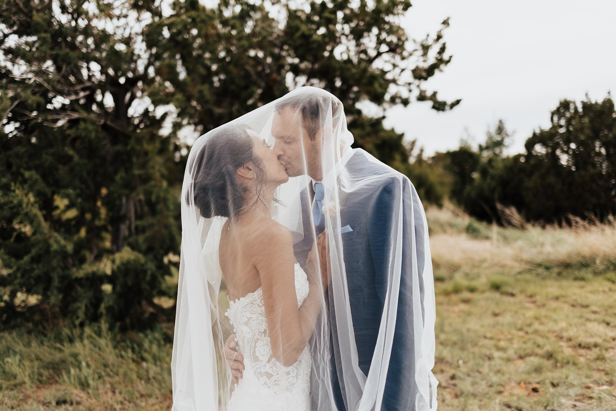 Alicia+lucia+photography+-+desert+wedding+-+blame+her+ranch+wedding+-+santa+fe+wedding+-+ranch+wedding_0086.jpg