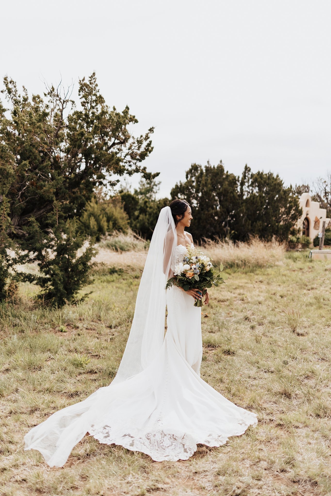 Alicia+lucia+photography+-+desert+wedding+-+blame+her+ranch+wedding+-+santa+fe+wedding+-+ranch+wedding_0090.jpg