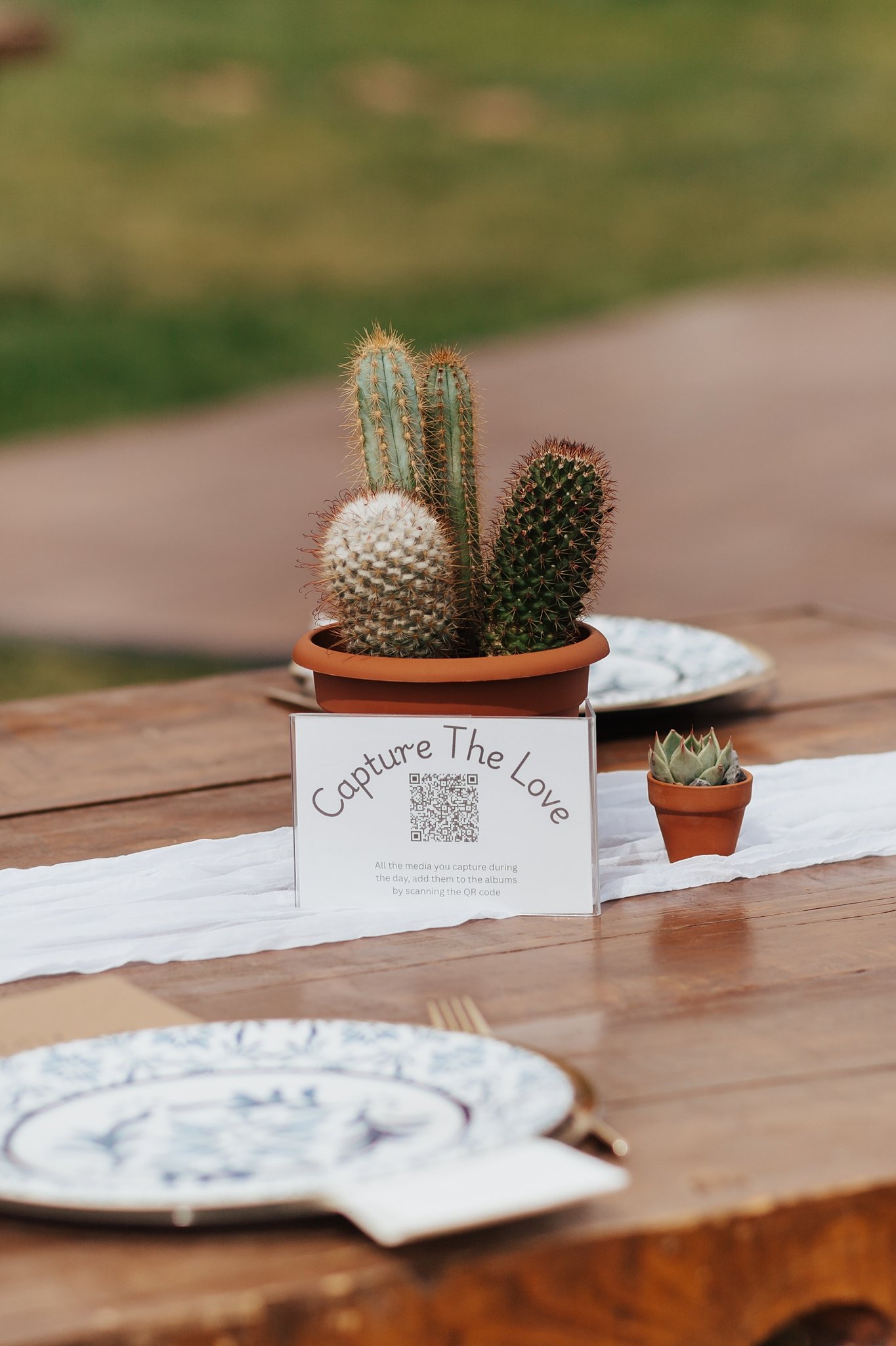 Alicia+lucia+photography+-+desert+wedding+-+blame+her+ranch+wedding+-+santa+fe+wedding+-+ranch+wedding_0110.jpg
