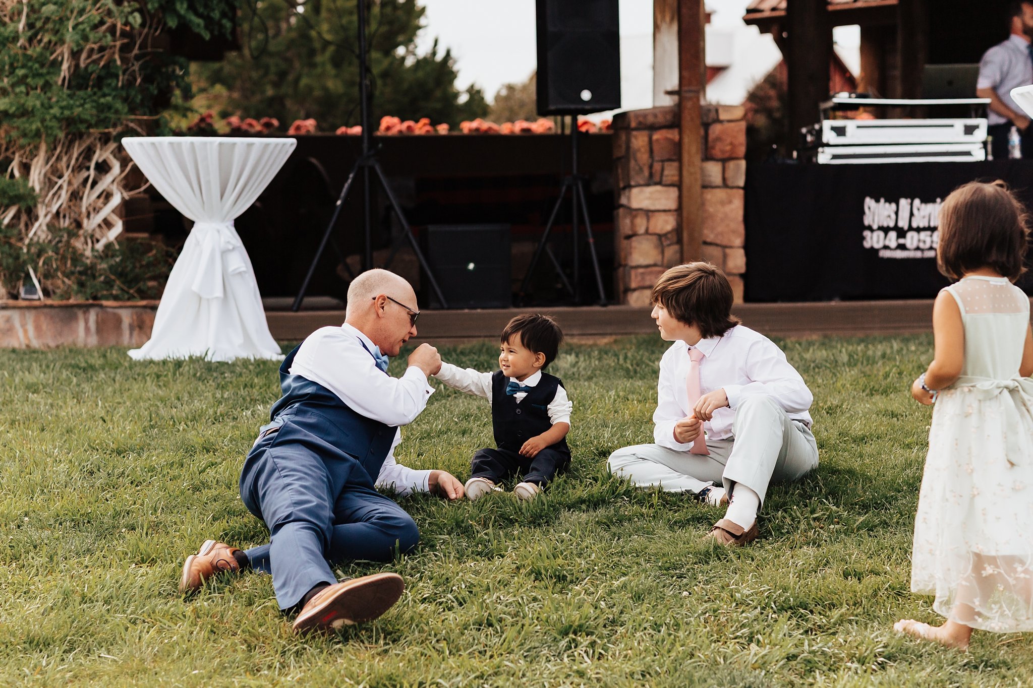 Alicia+lucia+photography+-+desert+wedding+-+blame+her+ranch+wedding+-+santa+fe+wedding+-+ranch+wedding_0122.jpg