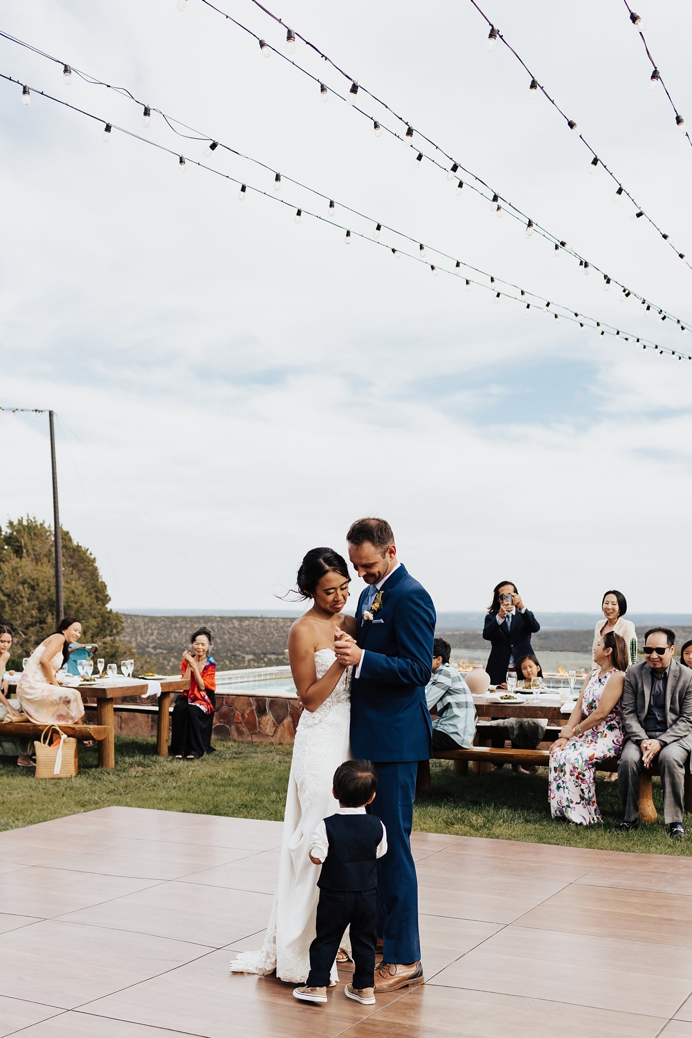 Alicia+lucia+photography+-+desert+wedding+-+blame+her+ranch+wedding+-+santa+fe+wedding+-+ranch+wedding_0130.jpg