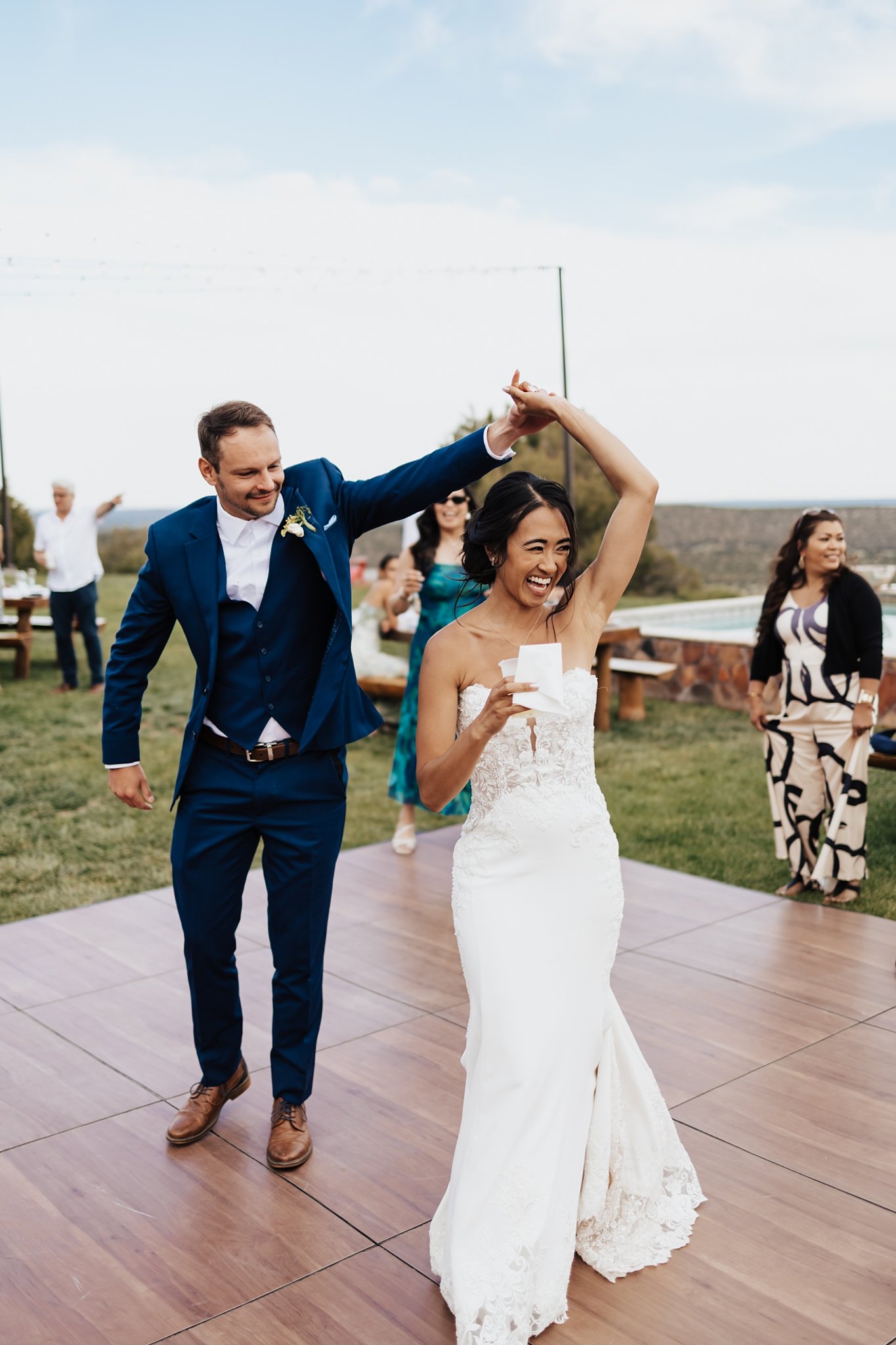 Alicia+lucia+photography+-+desert+wedding+-+blame+her+ranch+wedding+-+santa+fe+wedding+-+ranch+wedding_0144.jpg