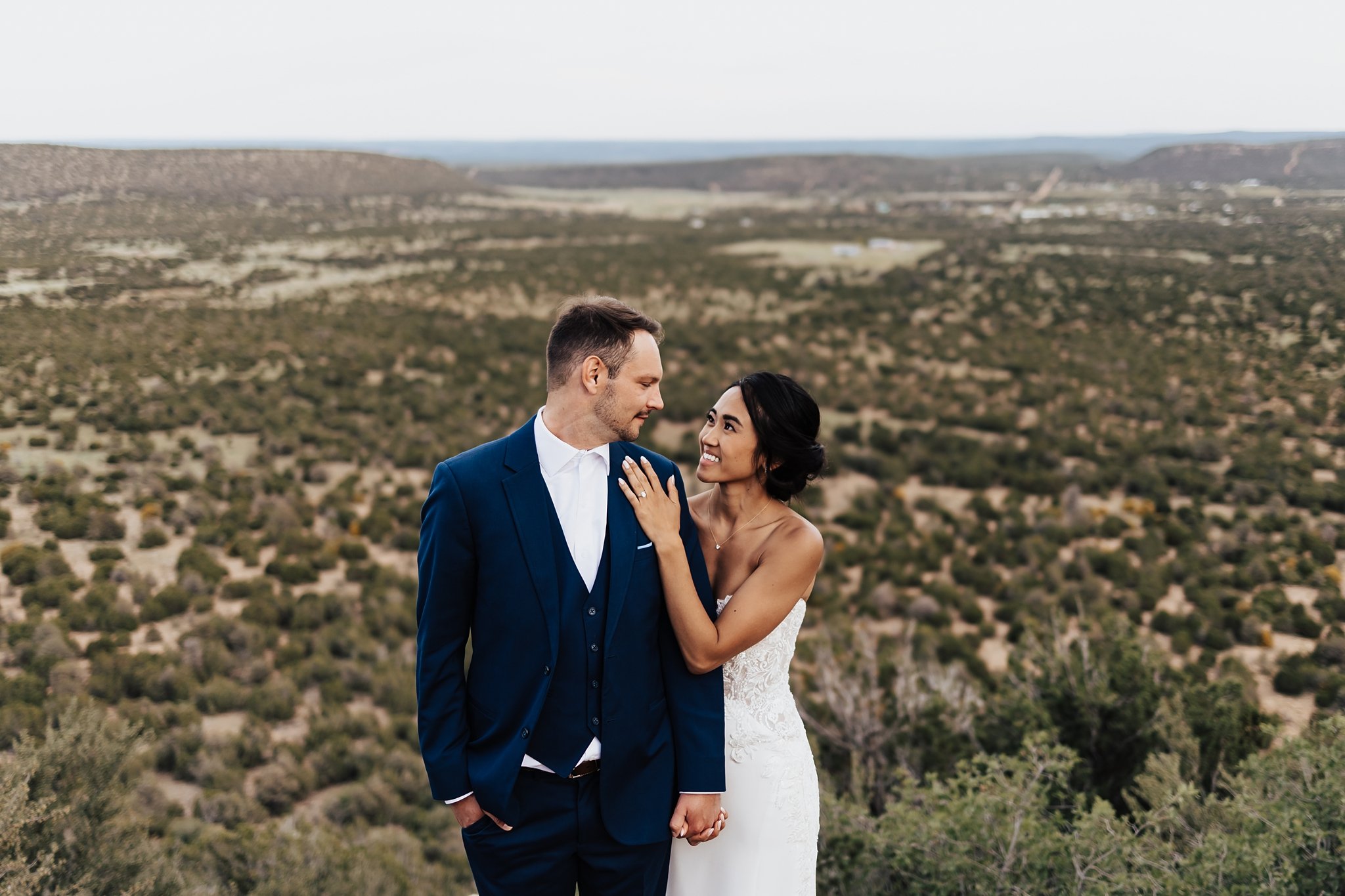 Alicia+lucia+photography+-+desert+wedding+-+blame+her+ranch+wedding+-+santa+fe+wedding+-+ranch+wedding_0167.jpg