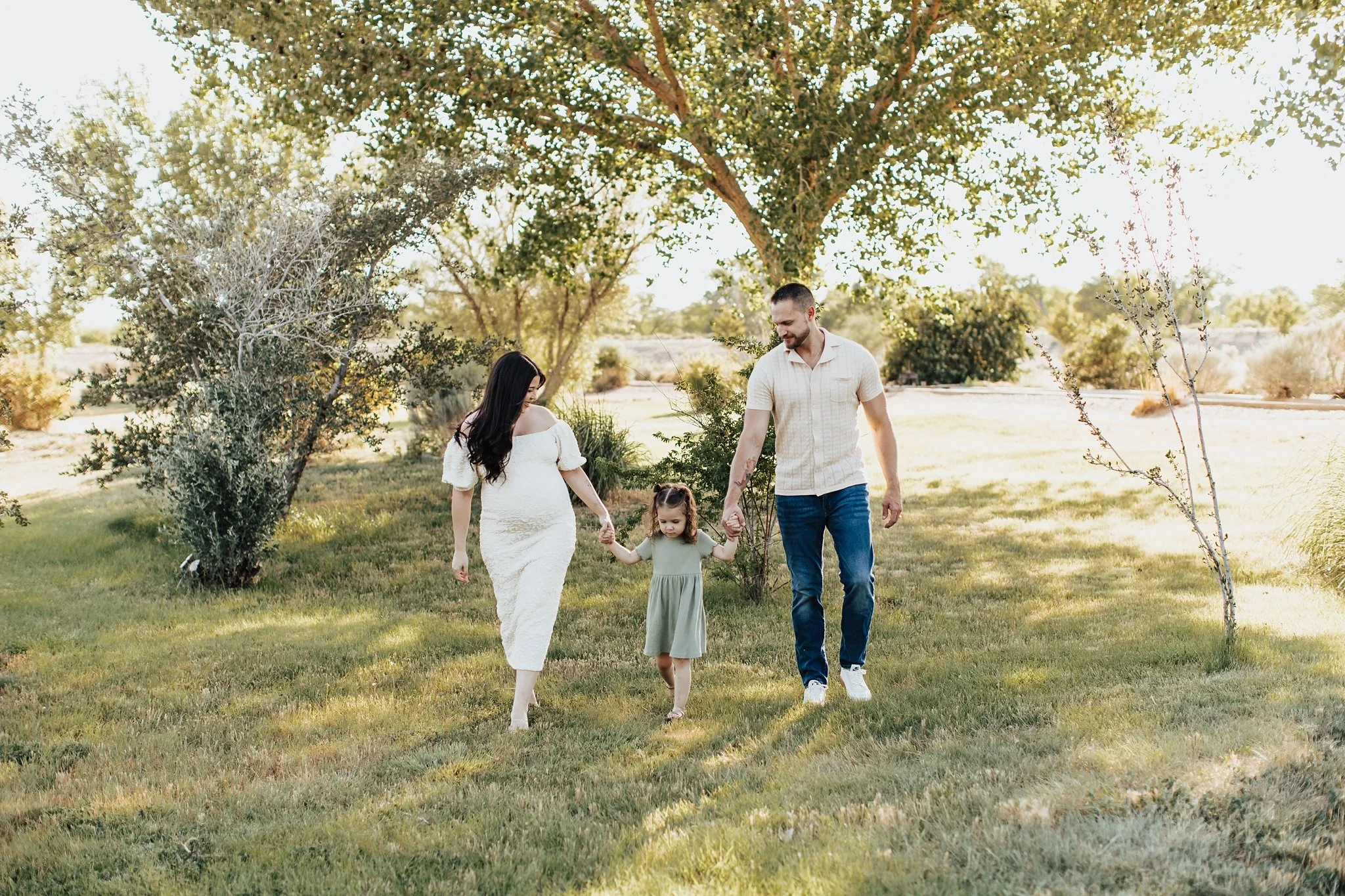 Alicia+lucia+photography+-+family+portraits+-+summer+portraits+-+destination+portraits+-+desert+portraits_0001.jpg
