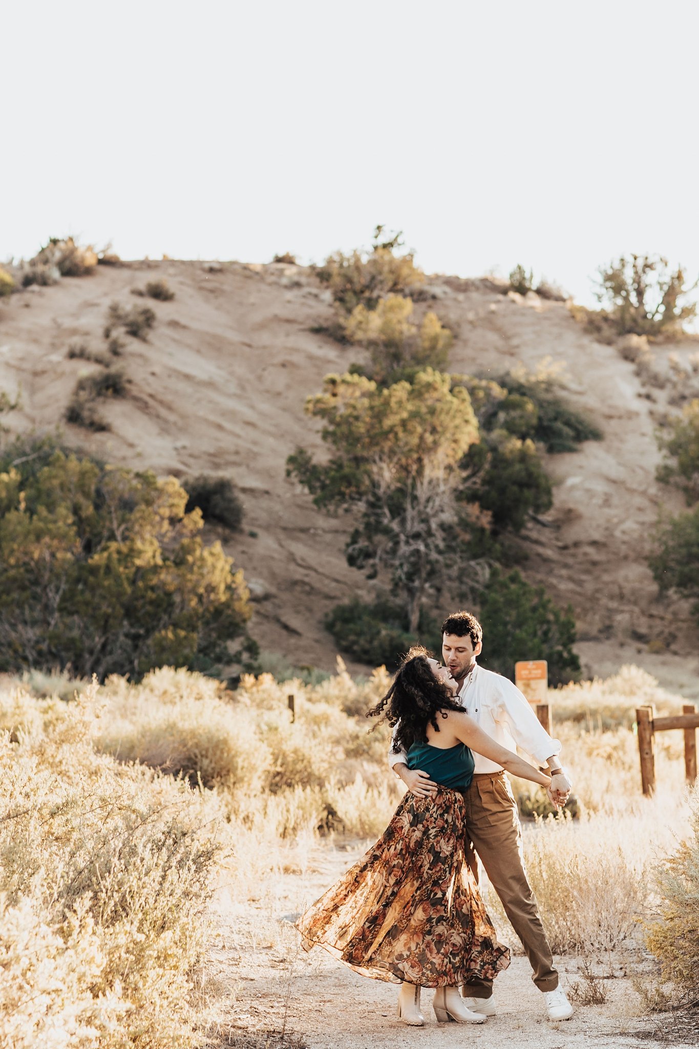 Alicia+lucia+photography+-+engagement+photography+-+desert+engagement+-+southwest+engagement+-+destination+engagement_0014.jpg