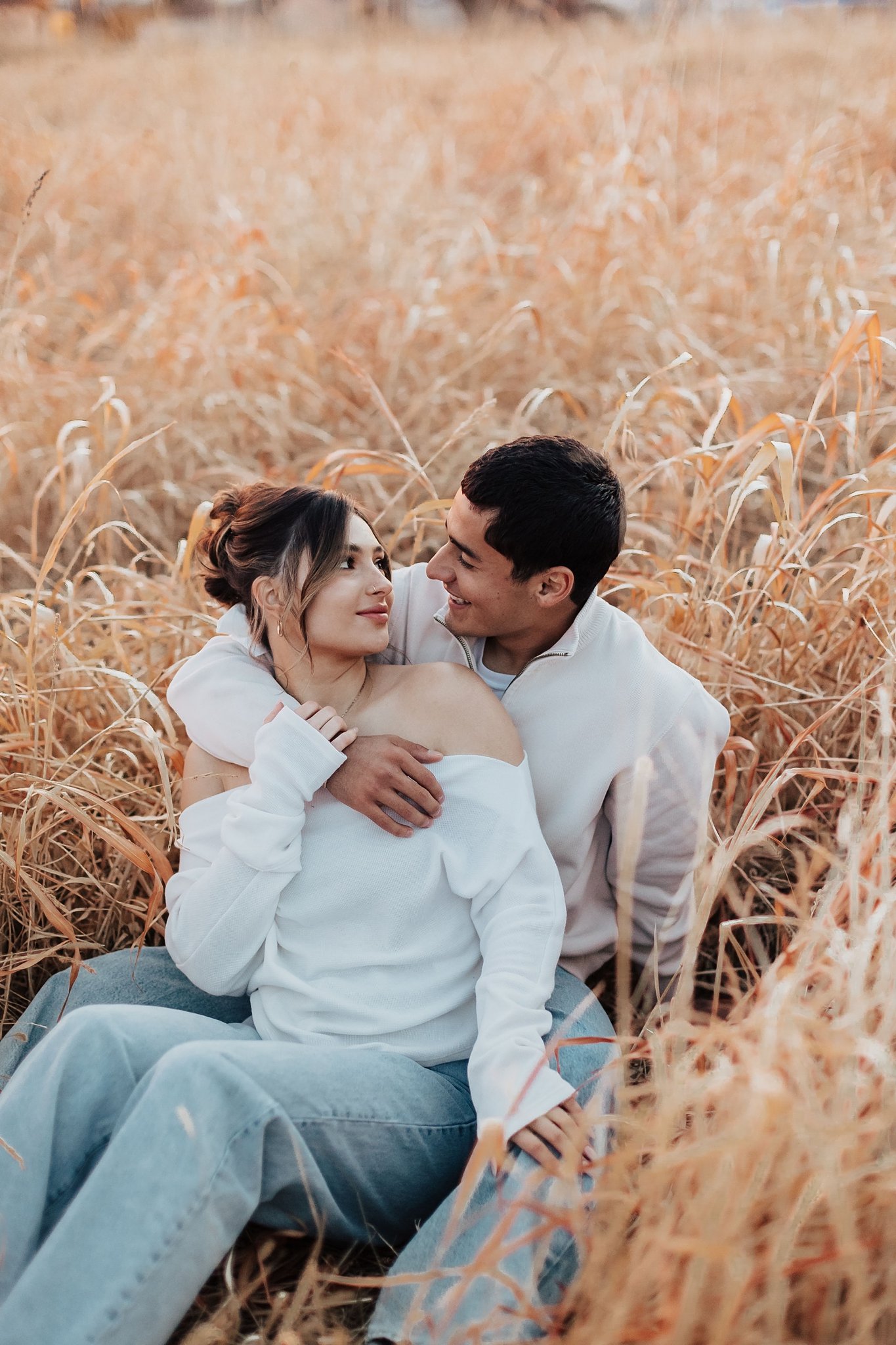 Alicia+lucia+photography+-+engagement+photography+-+desert+engagement+-+southwest+engagement+-+destination+engagement_0022.jpg