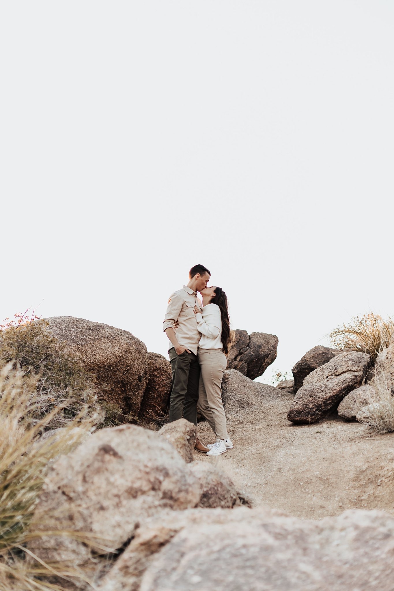 Alicia+lucia+photography+-+engagement+photography+-+desert+engagement+-+southwest+engagement+-+destination+engagement_0046.jpg