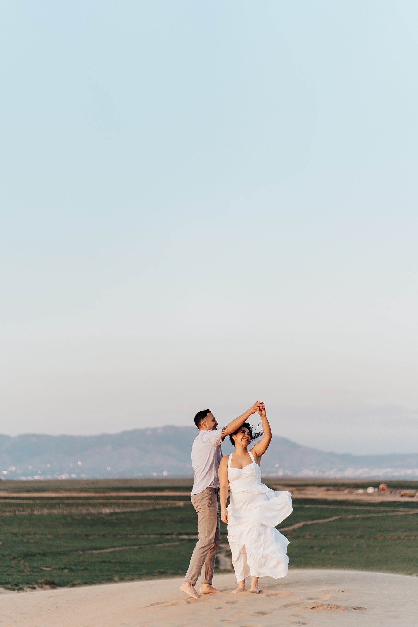 Alicia+lucia+photography+-+engagement+photography+-+desert+engagement+-+southwest+engagement+-+destination+engagement_0056.jpg
