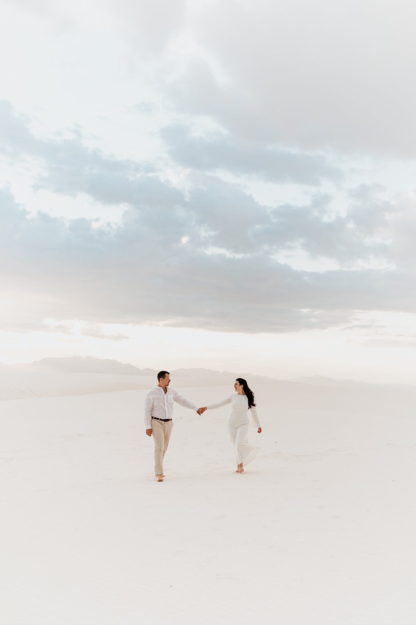 Alicia+lucia+photography+-+engagement+photography+-+desert+engagement+-+southwest+engagement+-+destination+engagement_0080.jpg
