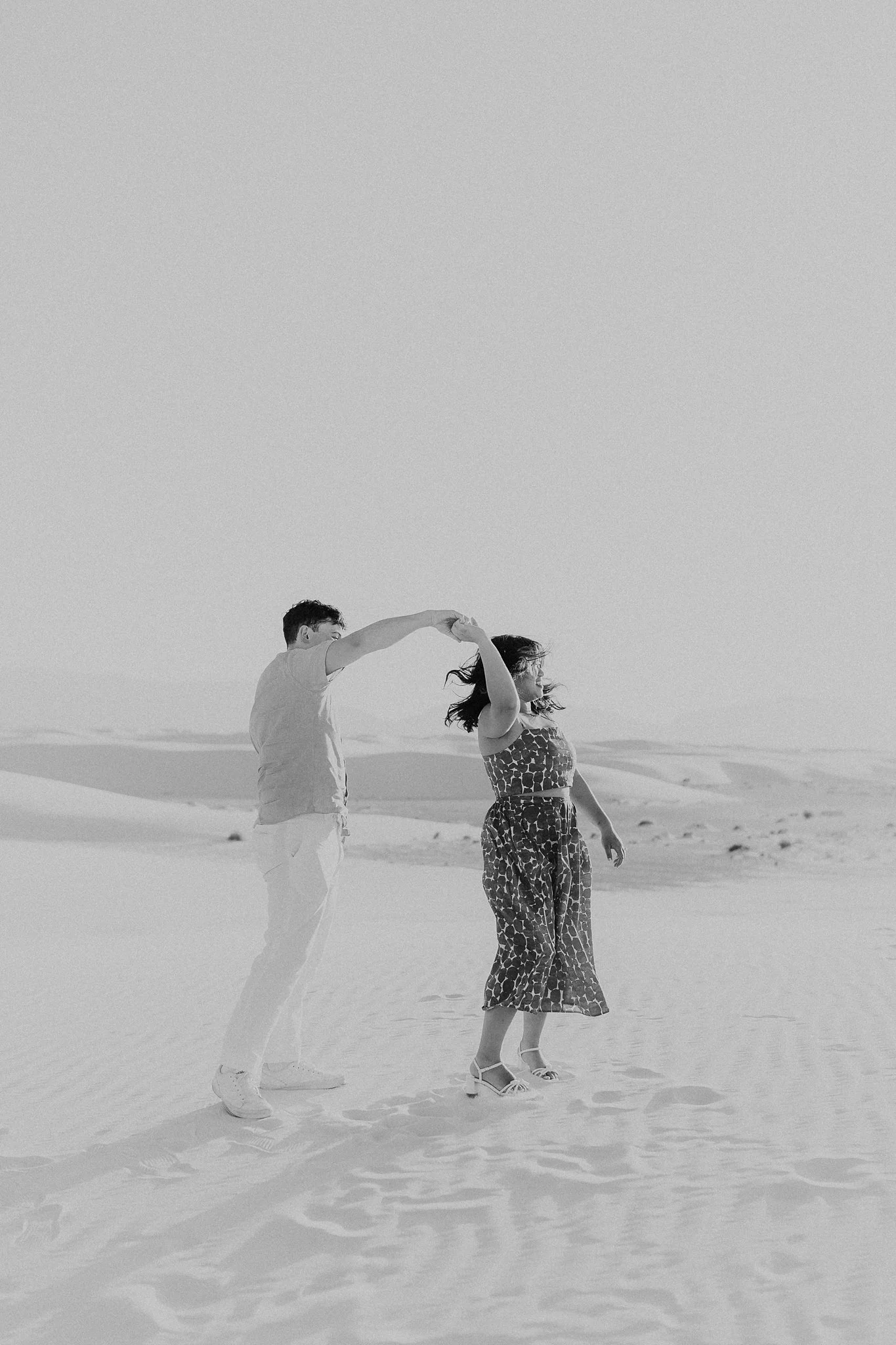 Alicia+lucia+photography+-+white+sands+national+park+-+white+sands+proposal+-+white+sands+wedding+-+white+sands+elopement_0030.jpg