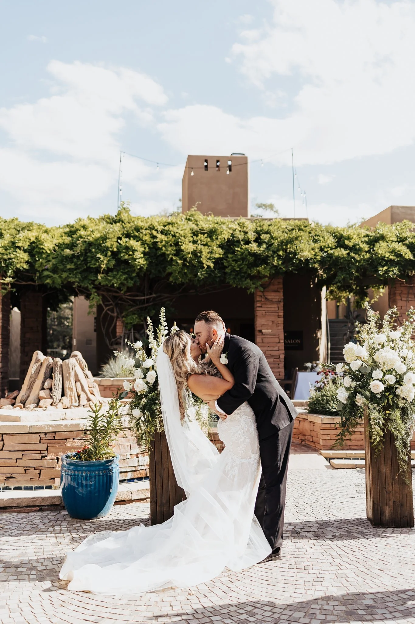 Alicia+lucia+photography+-+la+posada+wedding+-+santa+fe+plaza+-+santa+fe+wedding+-+destination+wedding_0057.jpg