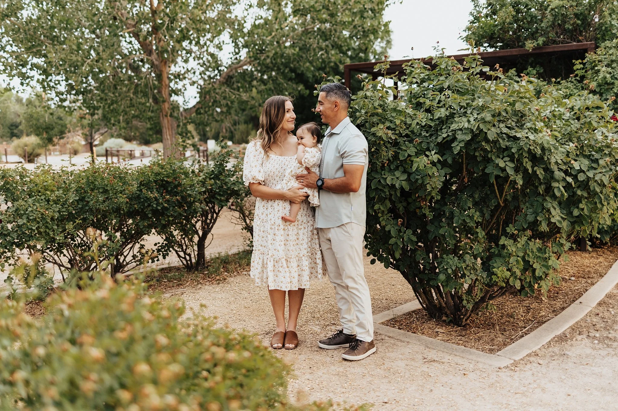 Alicia+lucia+photography+-+family+photography+-+desert+photography+-+santa+fe+photography_0030.jpg